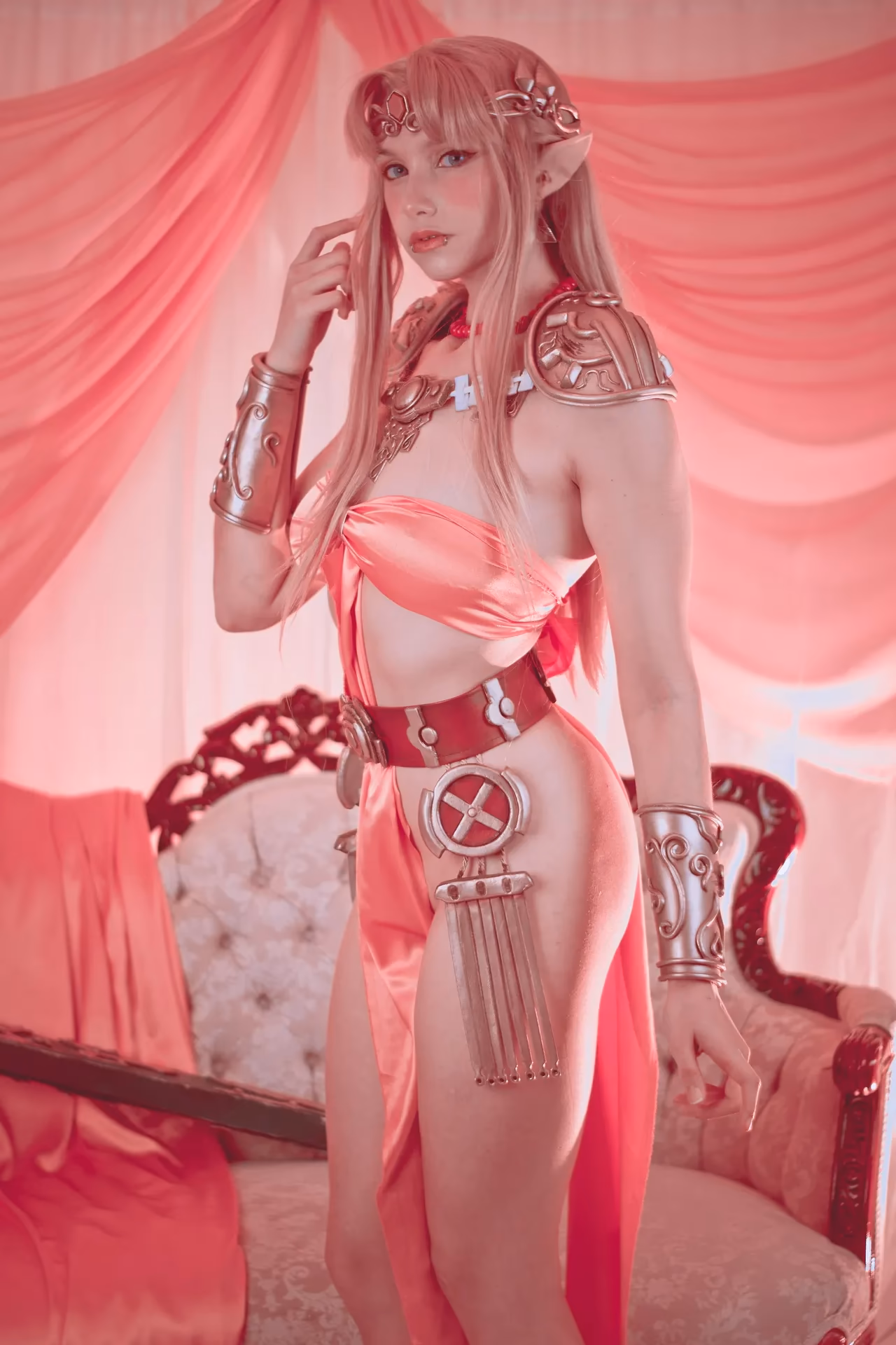 Alexandre is Fluffy as Princess Zelda — cosplay photo 5 of 10