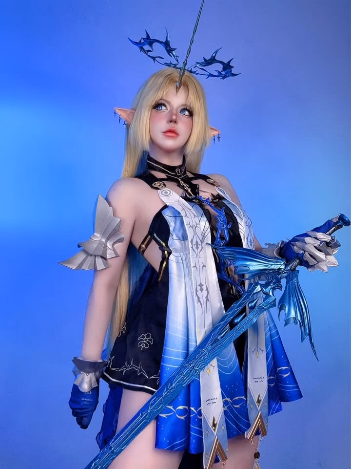 Alexy Sky as Fleurdelys — cosplay photo 8 of 16