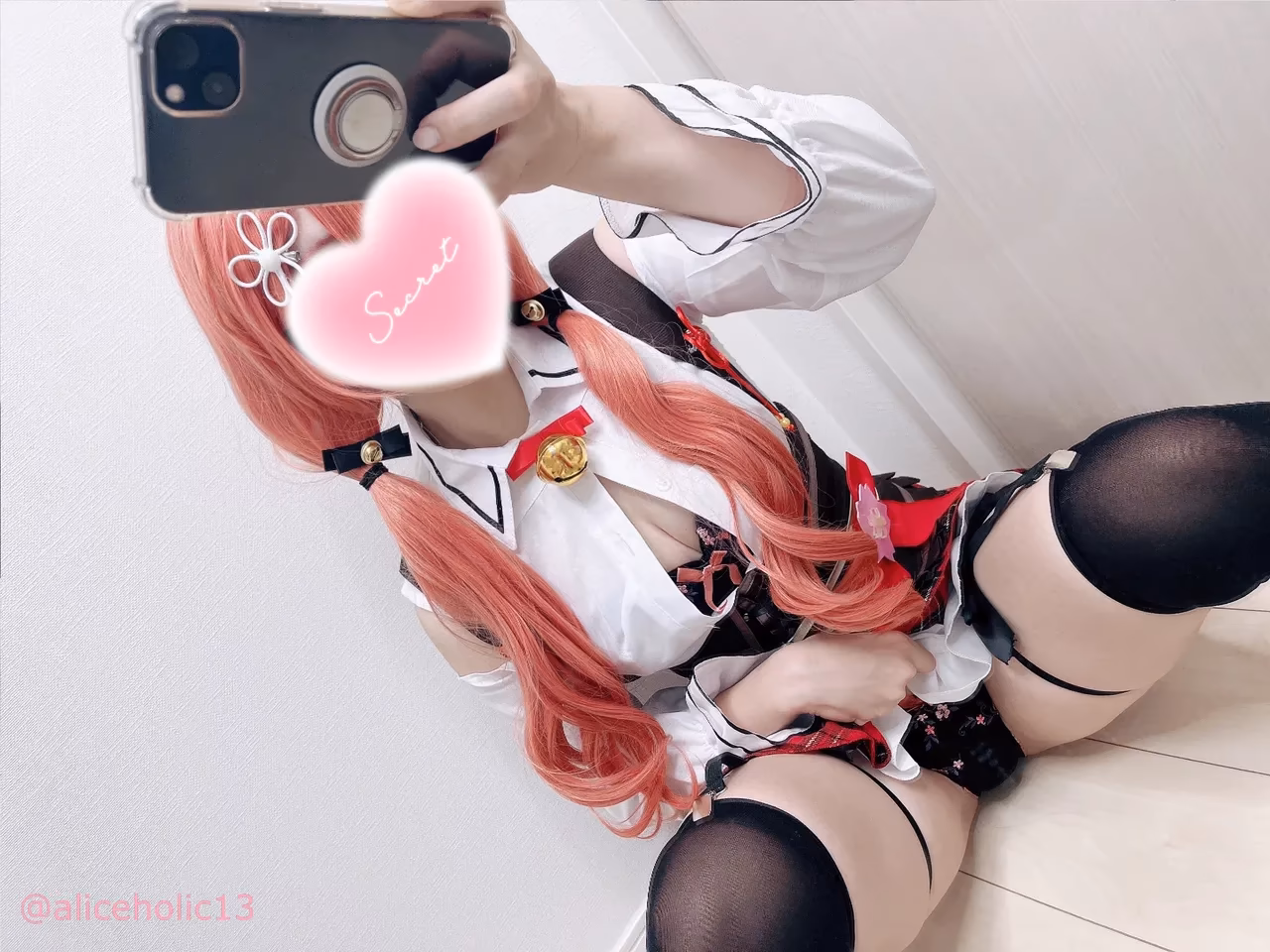 AliceHolic13 as Sakura Miko — cosplay photo 10 of 76