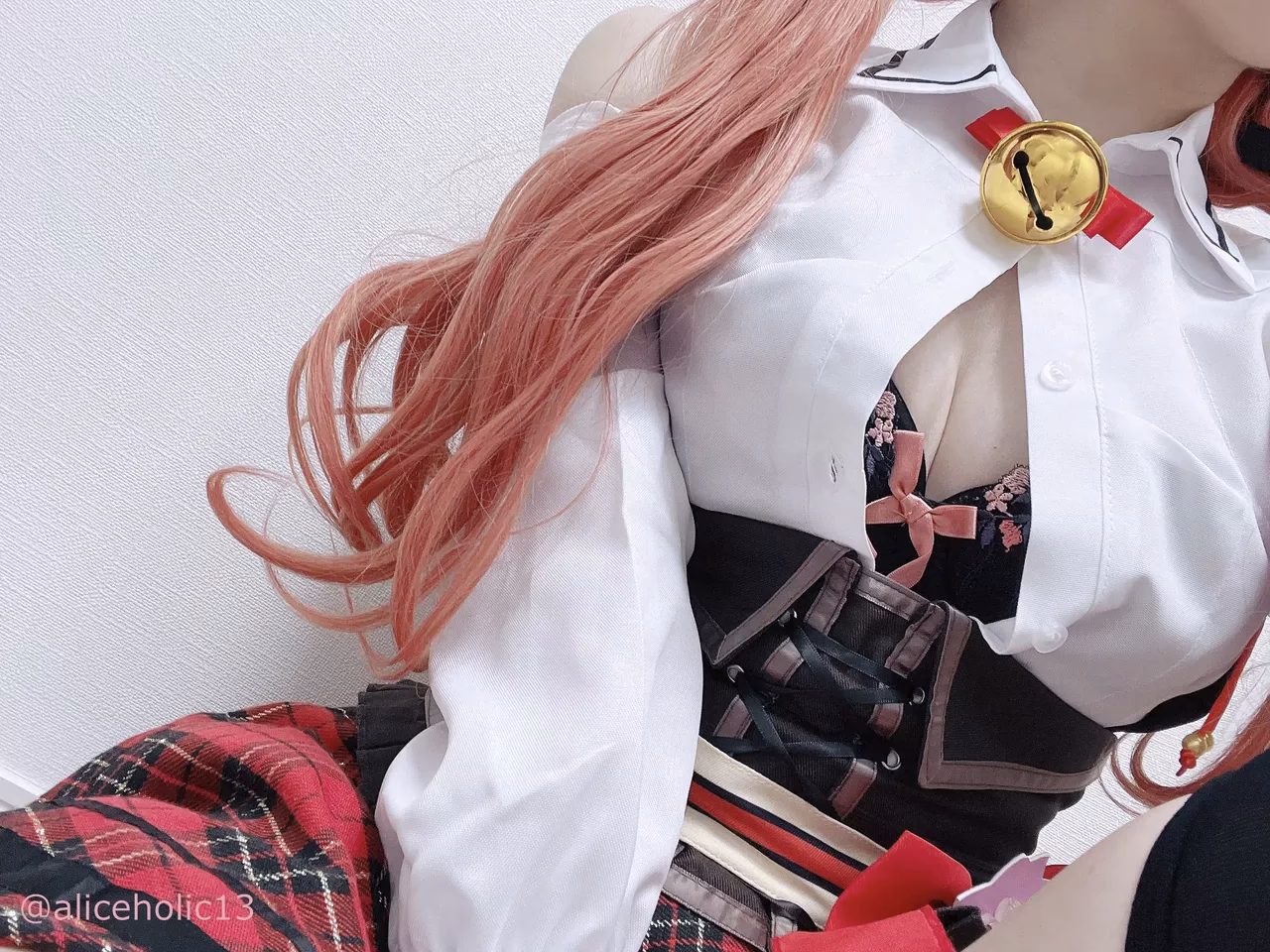 AliceHolic13 as Sakura Miko — cosplay photo 11 of 76