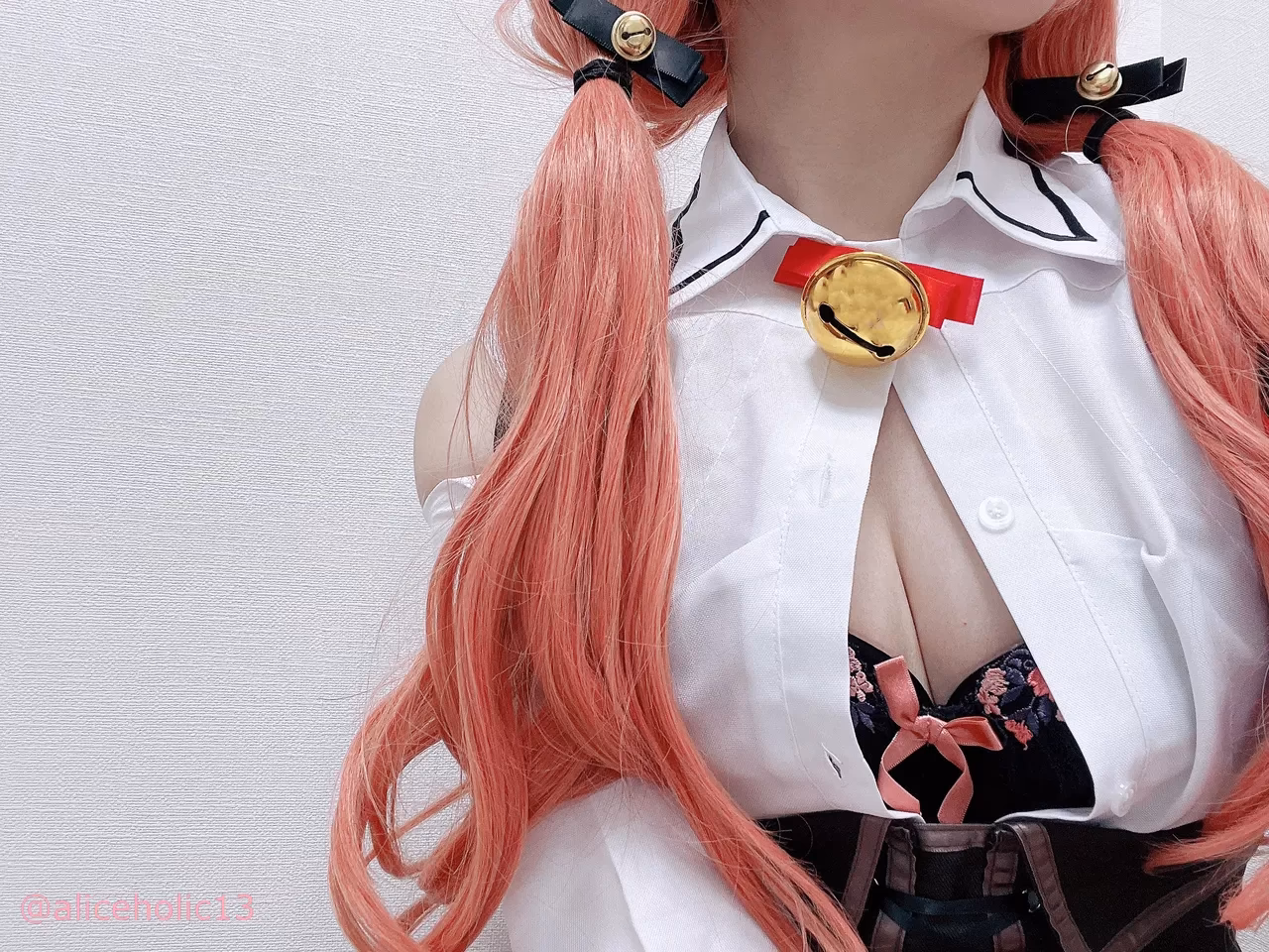 AliceHolic13 as Sakura Miko — cosplay photo 14 of 76