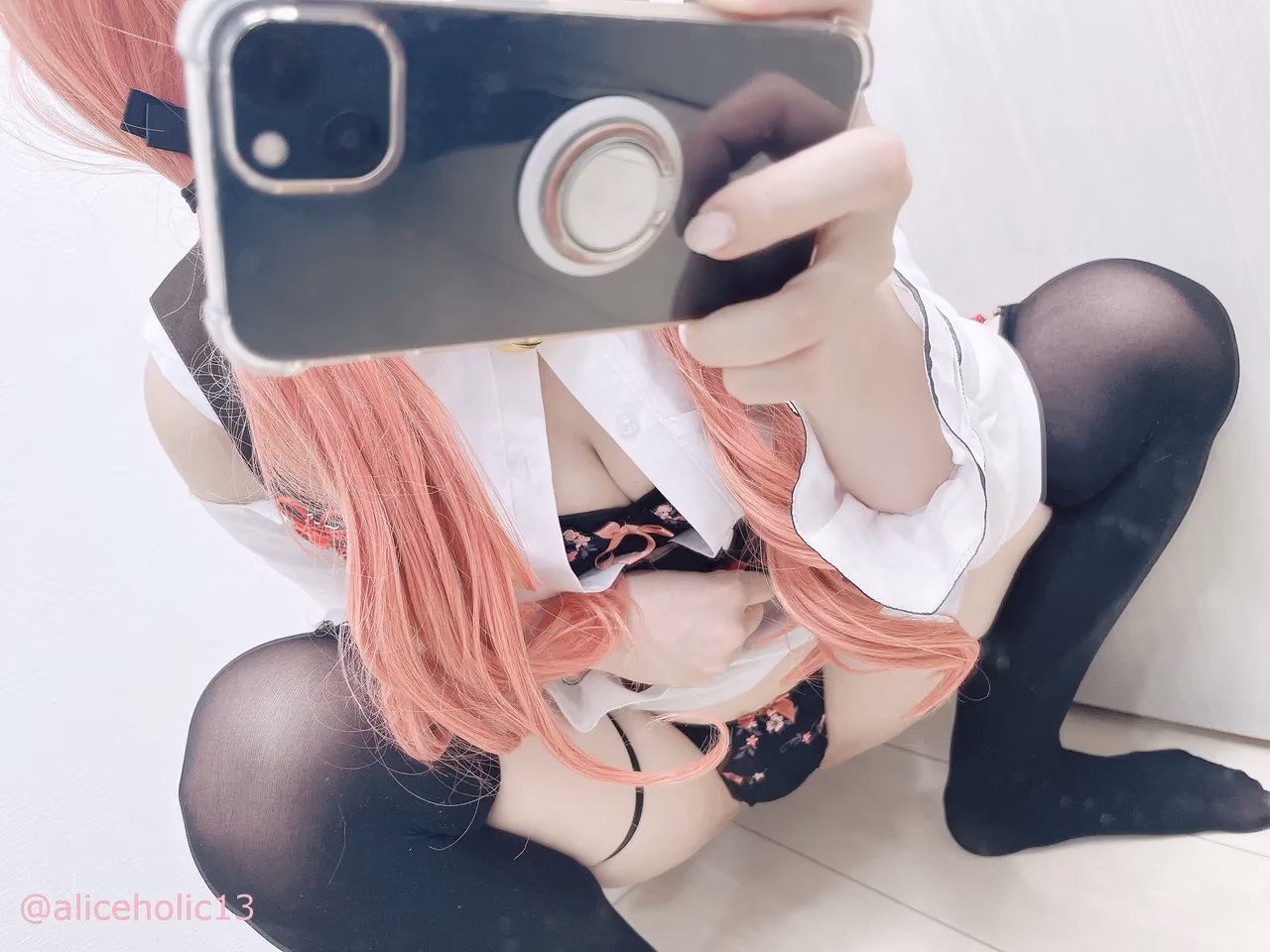 AliceHolic13 as Sakura Miko — cosplay photo 17 of 76