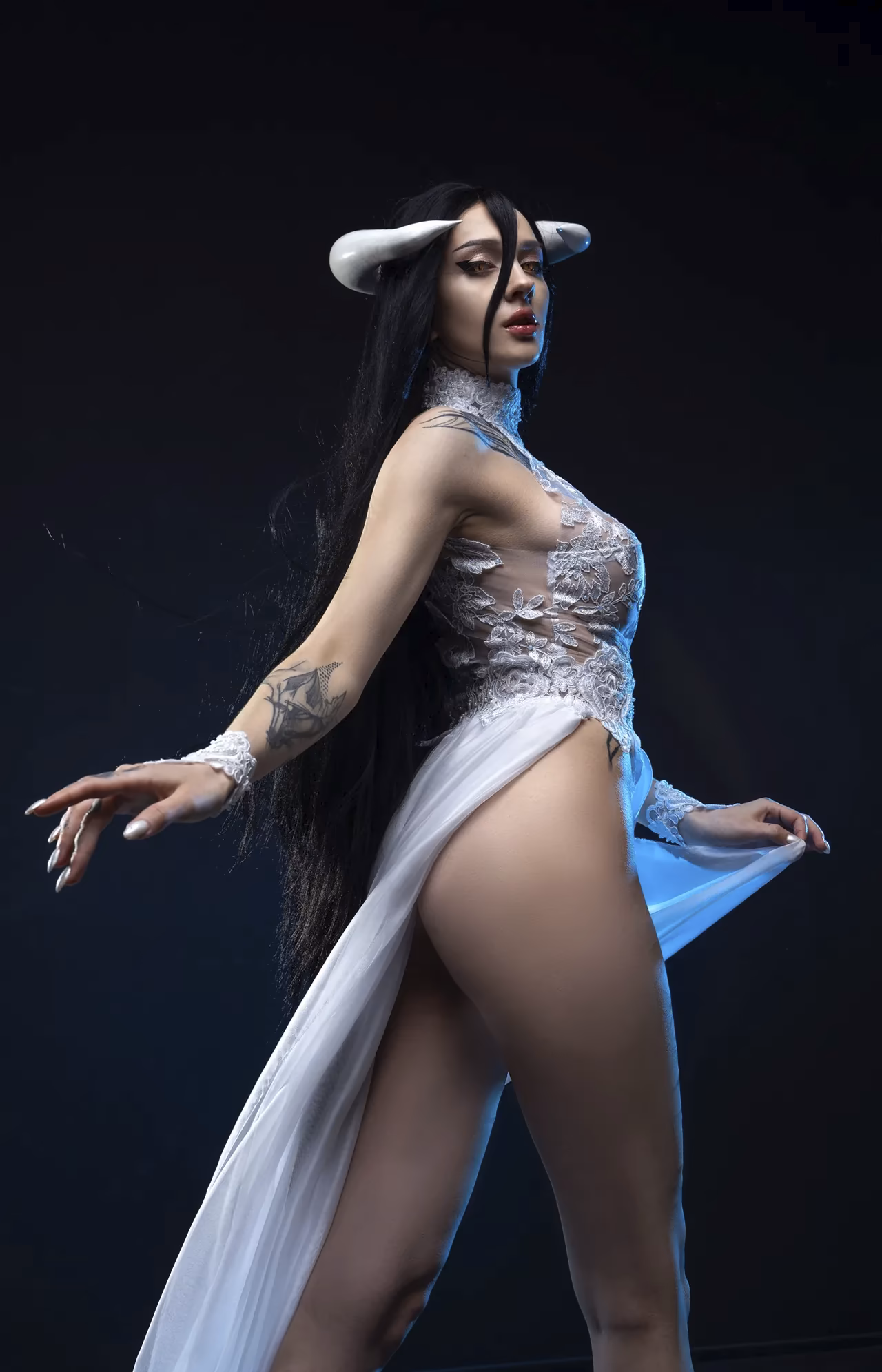 Alin Ma as Albedo — cosplay photo 3 of 30
