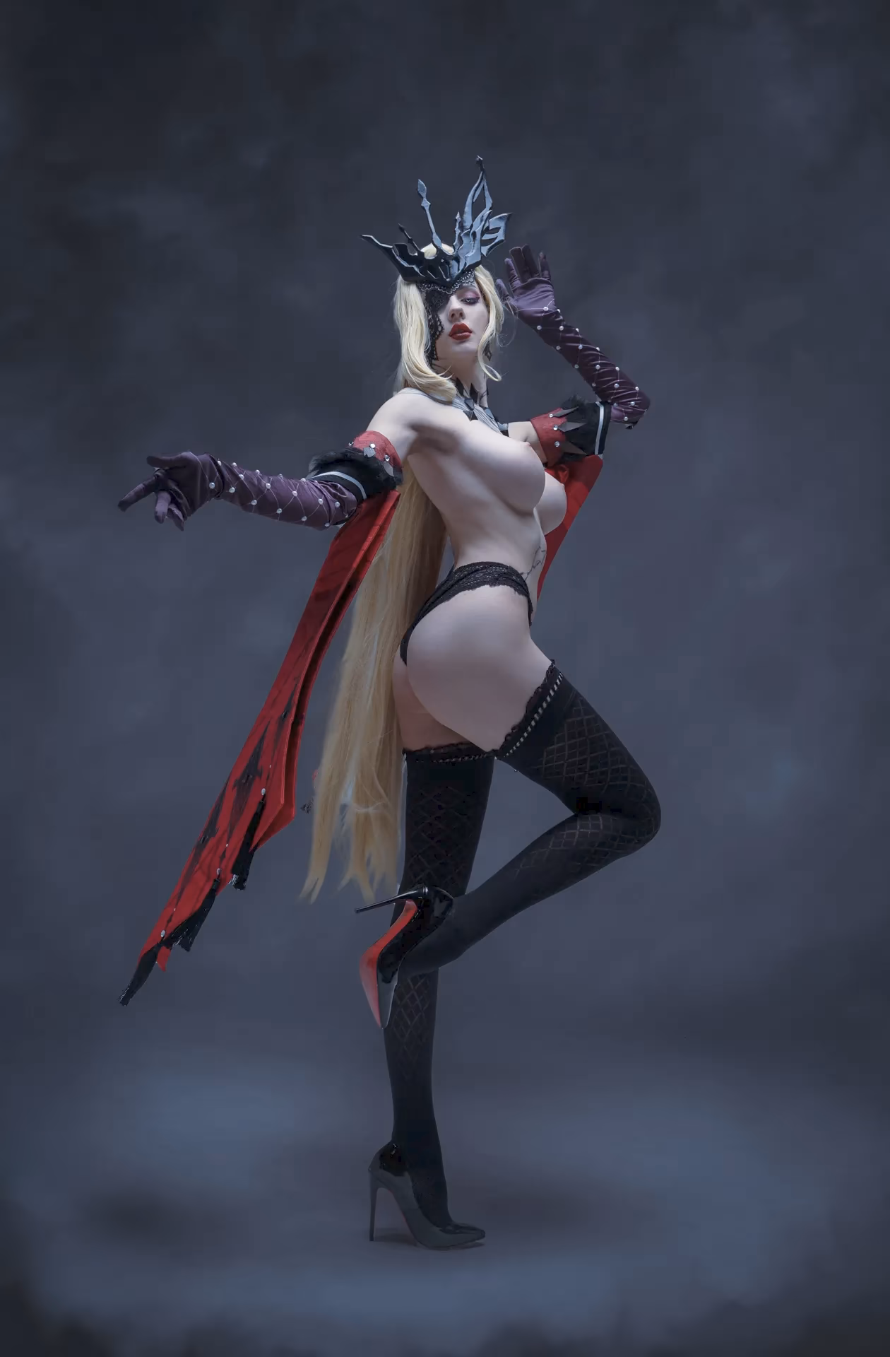 Alin Ma as La Signora — cosplay photo 24 of 39