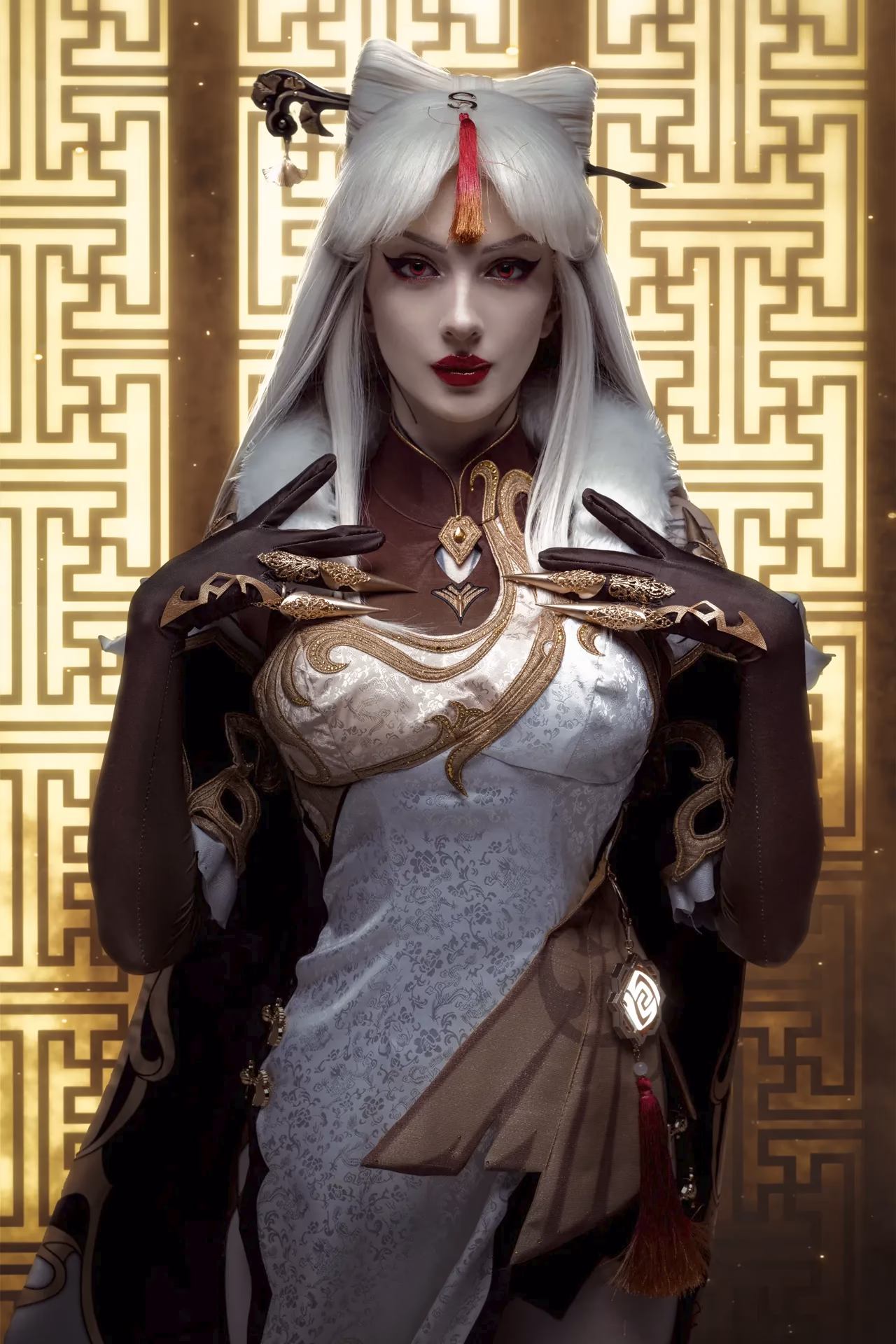 Alin Ma as Ningguang — cosplay photo 3 of 27