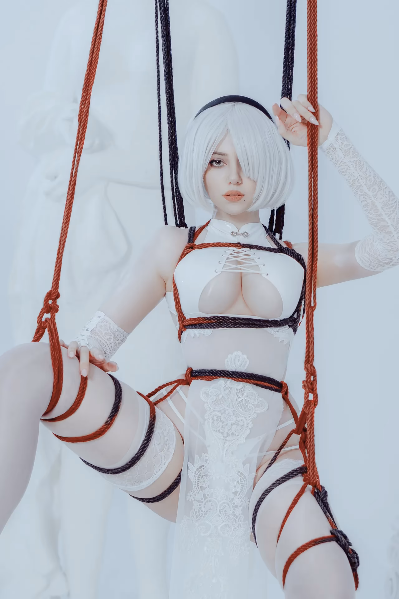 Alina Becker as 2B — cosplay photo 11 of 19