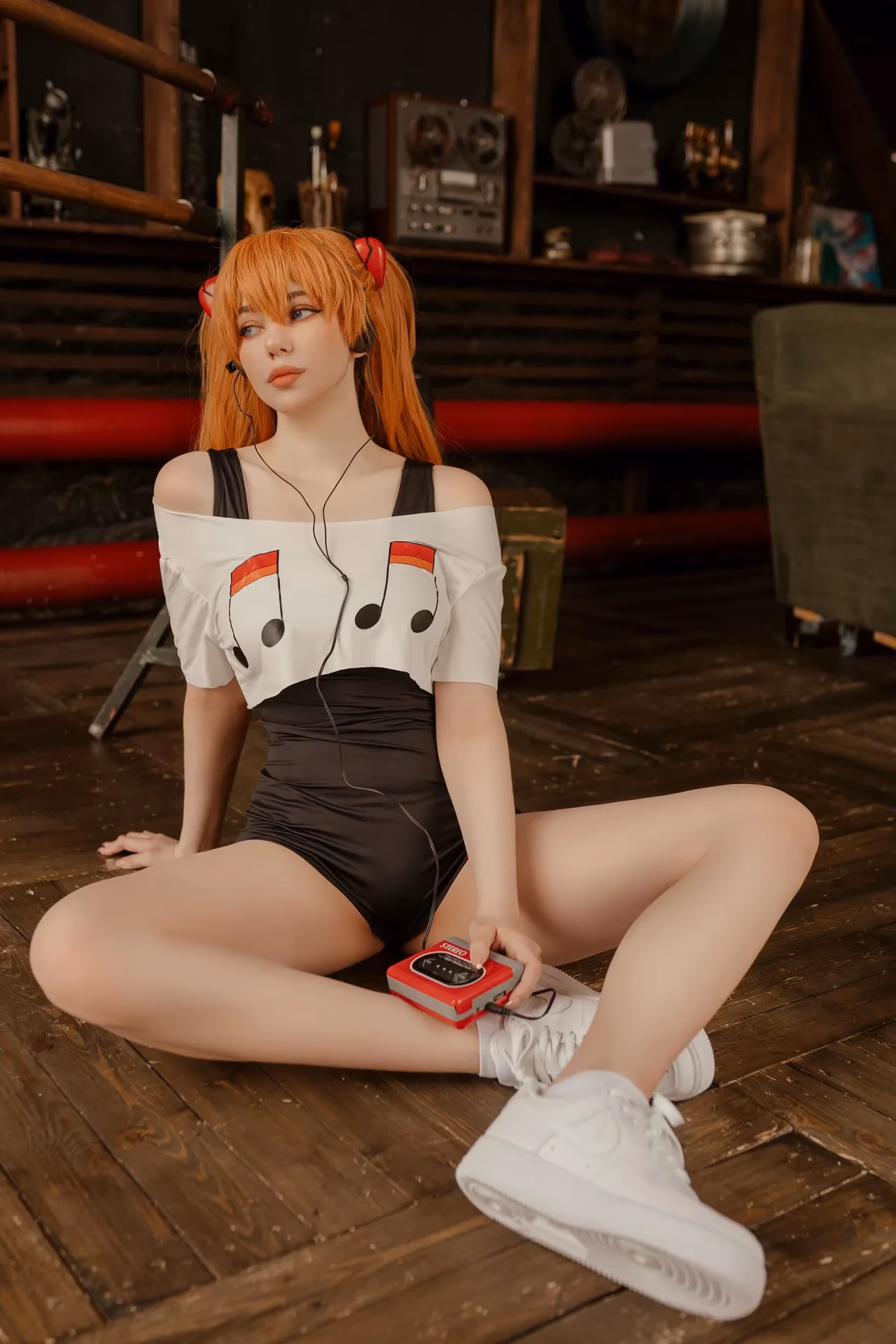 Alina Becker as Asuka Langley Soryu — cosplay photo 22 of 29