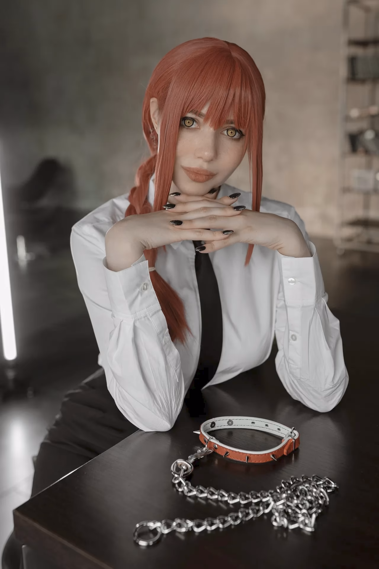 Alina Becker as Makima — cosplay photo 15 of 48