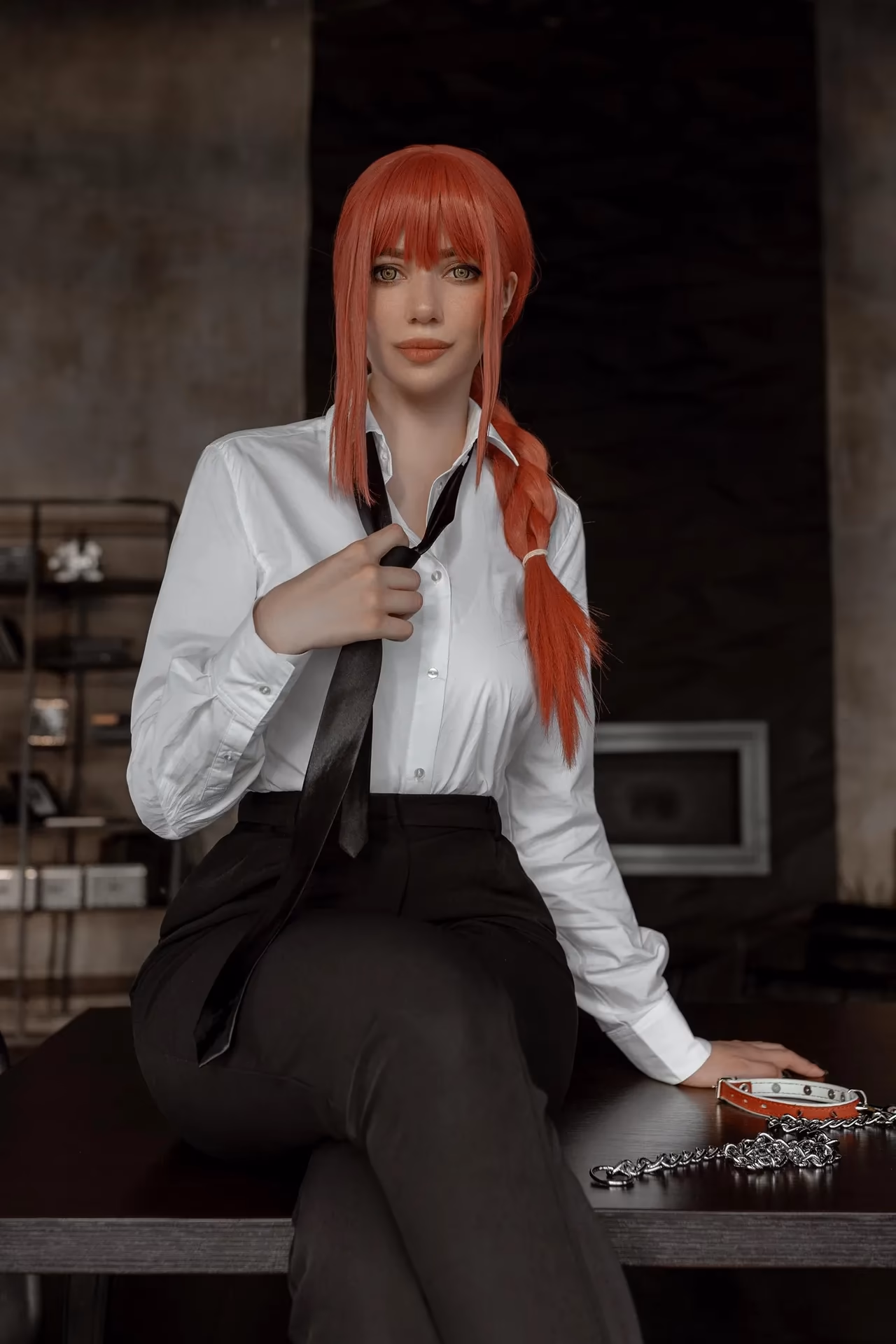 Alina Becker as Makima — cosplay photo 17 of 48