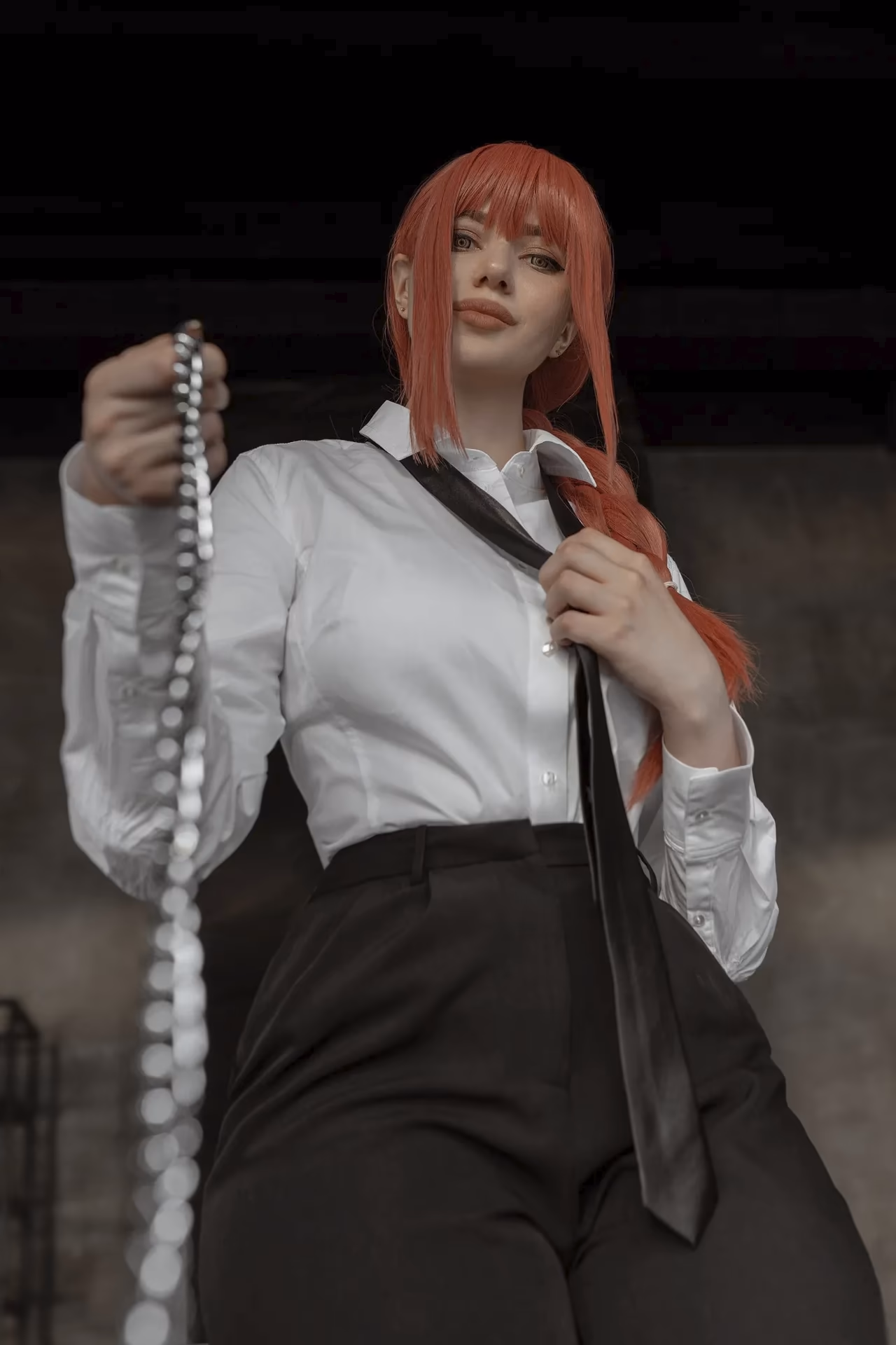 Alina Becker as Makima — cosplay photo 9 of 48