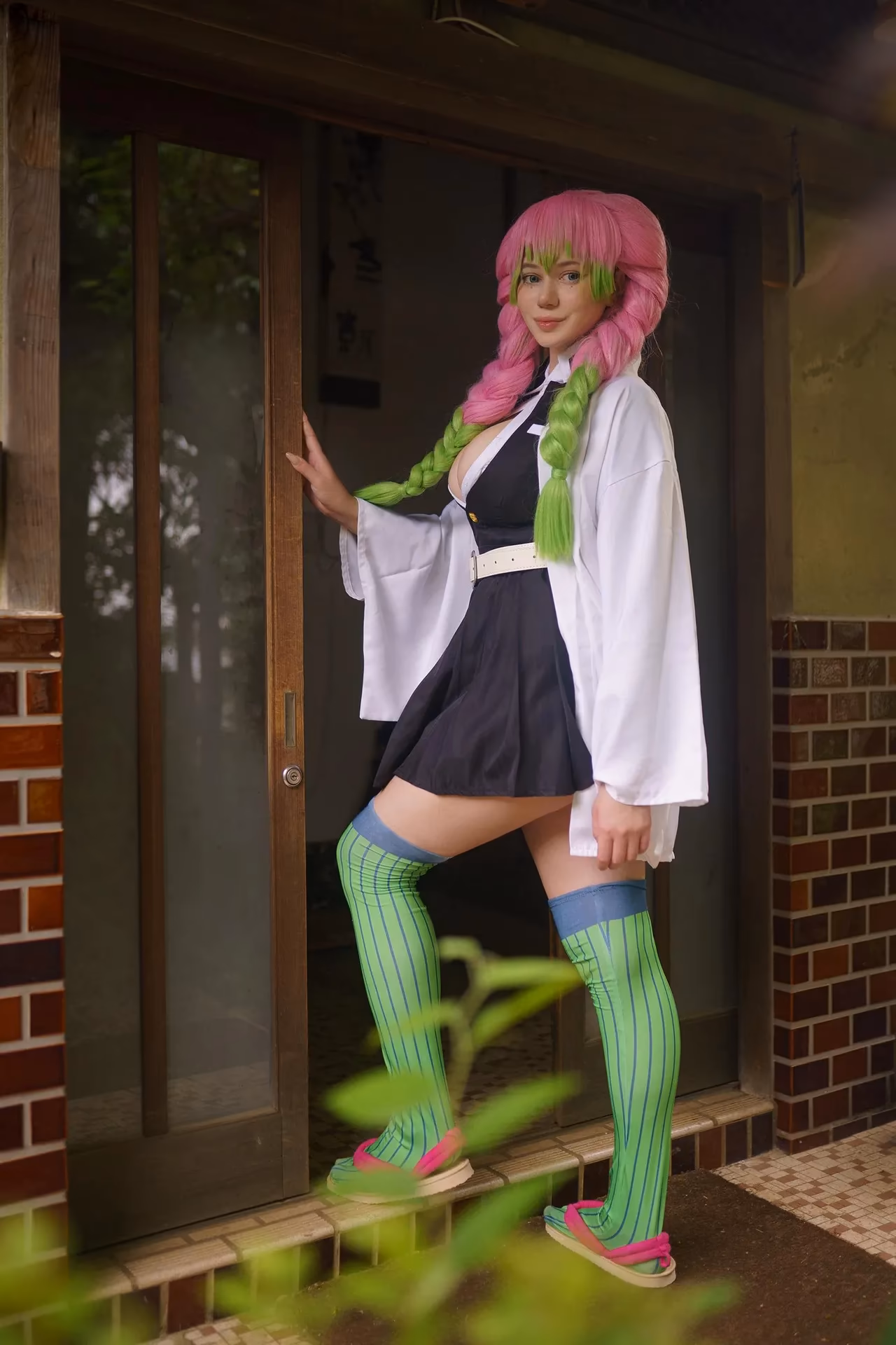 Alina Becker as Mitsuri Kanroji — cosplay photo 16 of 49