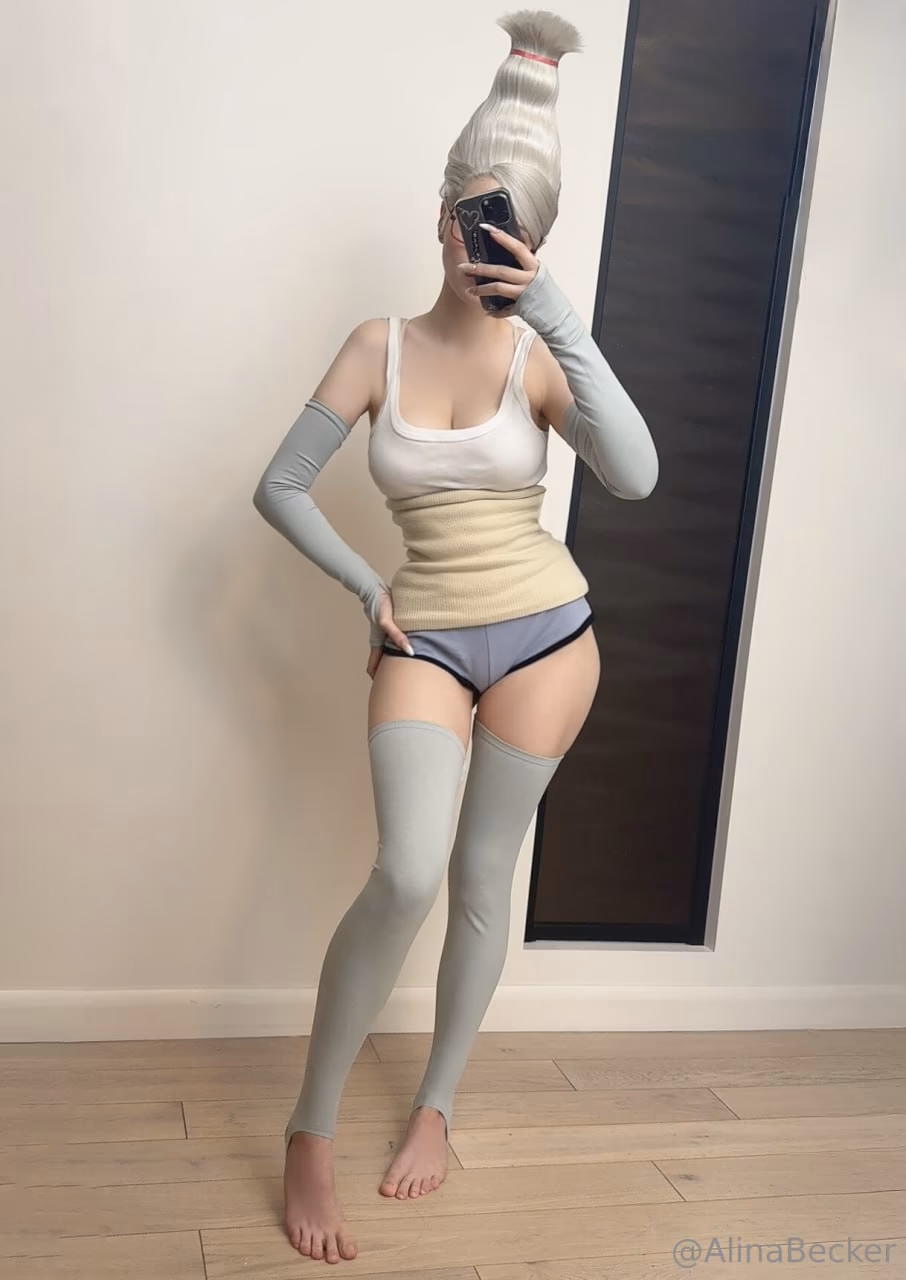 Alina Becker as Seiko Ayase — cosplay photo 5 of 64