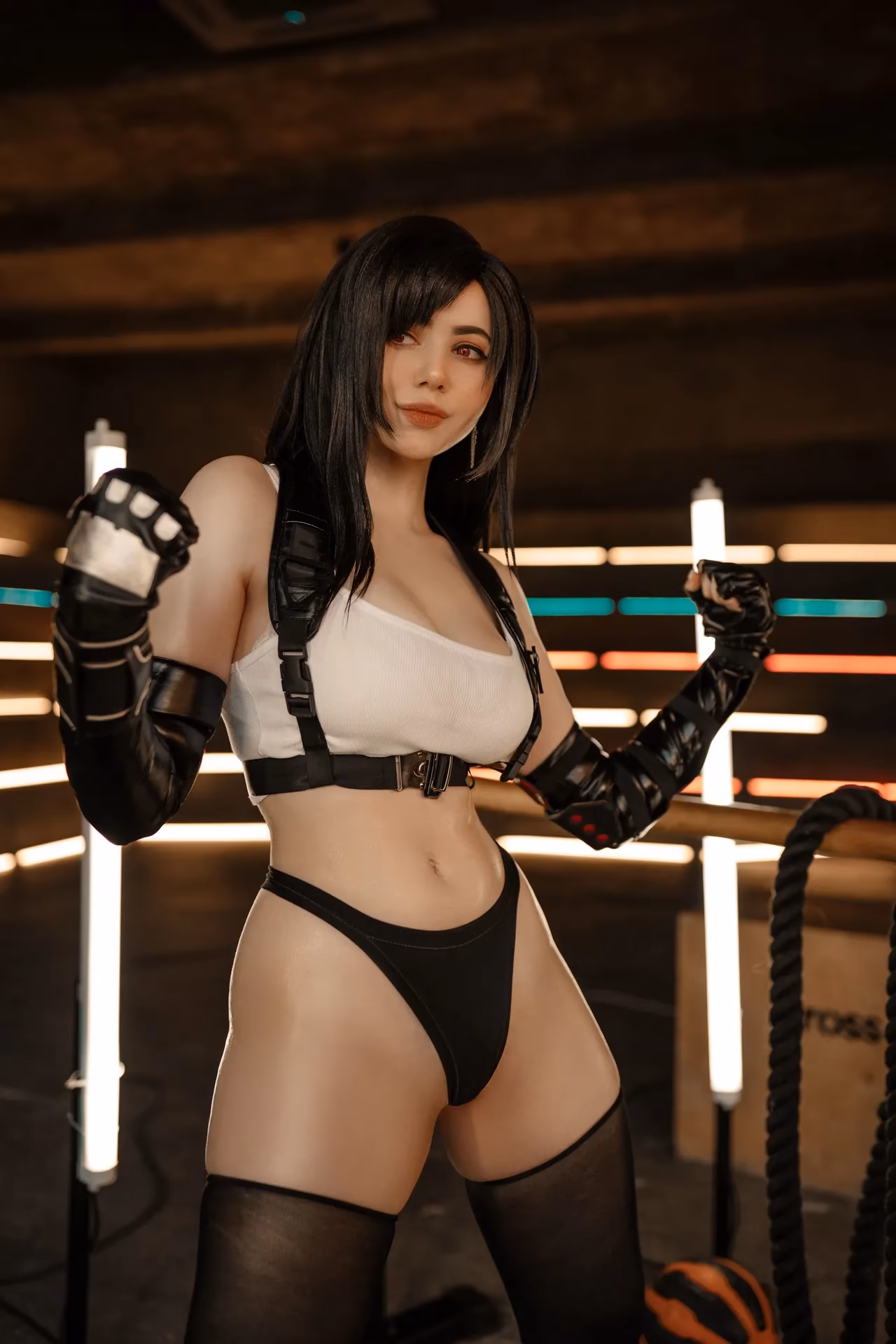 Alina Becker as Tifa Lockhart — cosplay photo 15 of 101