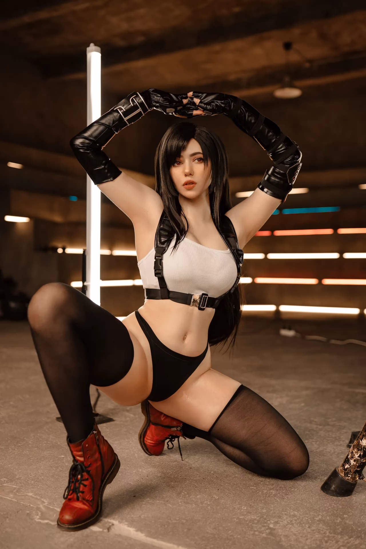 Alina Becker as Tifa Lockhart — cosplay photo 6 of 101