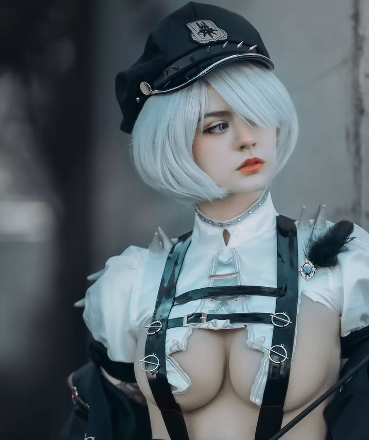 Alis Yume as 2B — cosplay photo 21 of 24