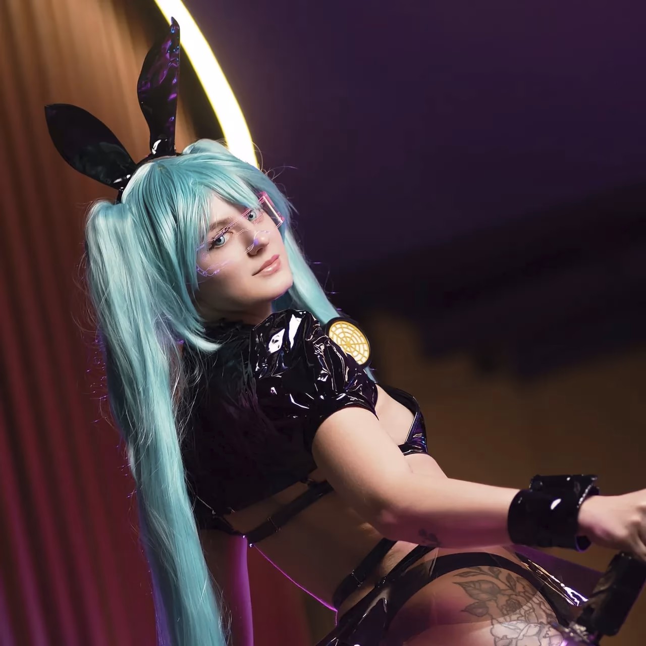 Alis Yume as Hatsune Miku — cosplay photo 7 of 31