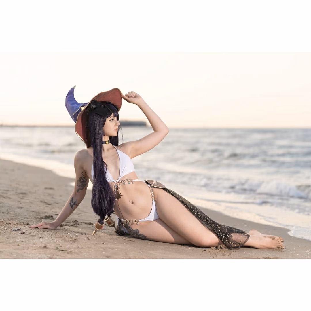 Alis Yume as Mona Megistus — cosplay photo 9 of 20