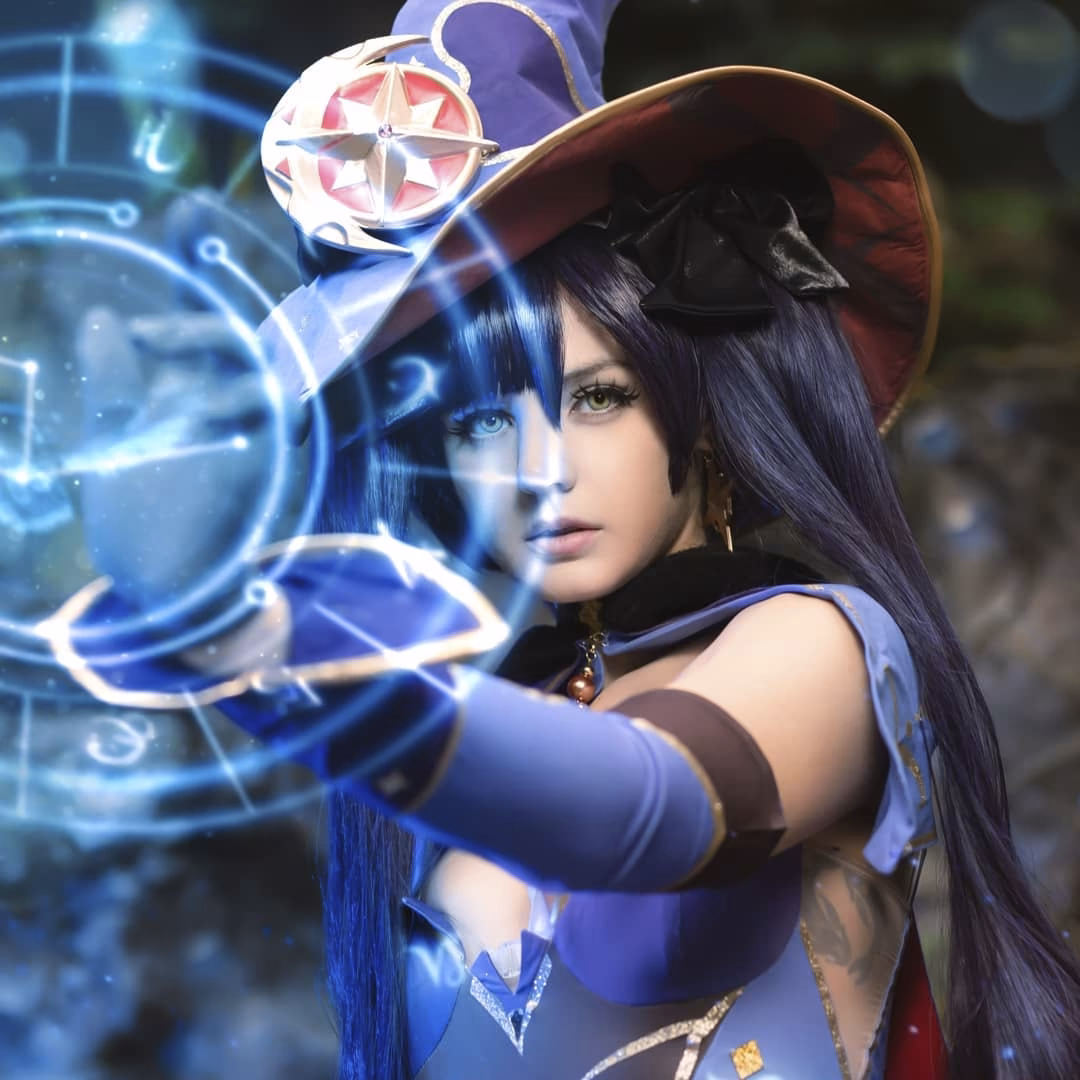 Alis Yume as Mona Megistus — cosplay photo 11 of 79
