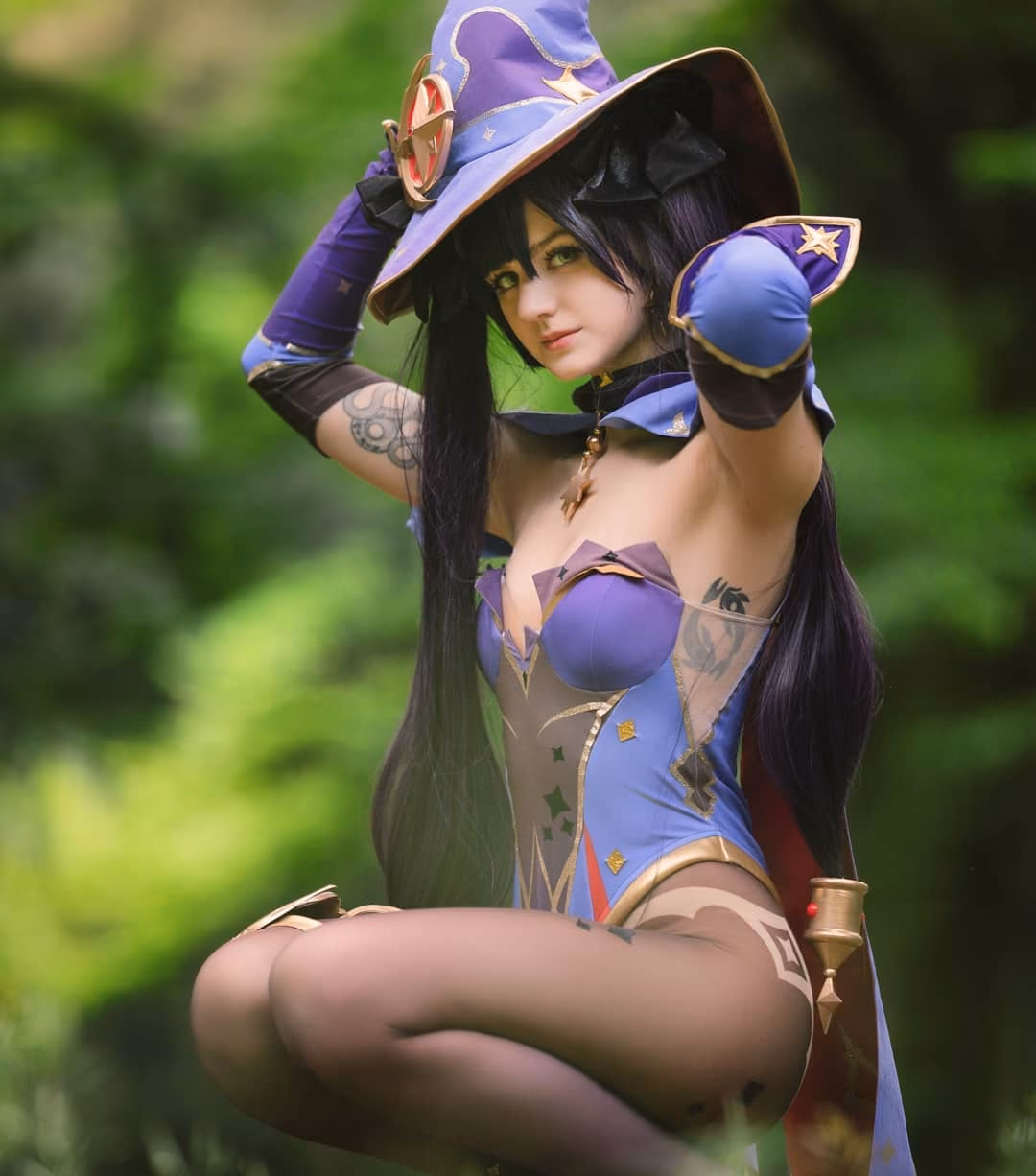 Alis Yume as Mona Megistus — cosplay photo 20 of 79
