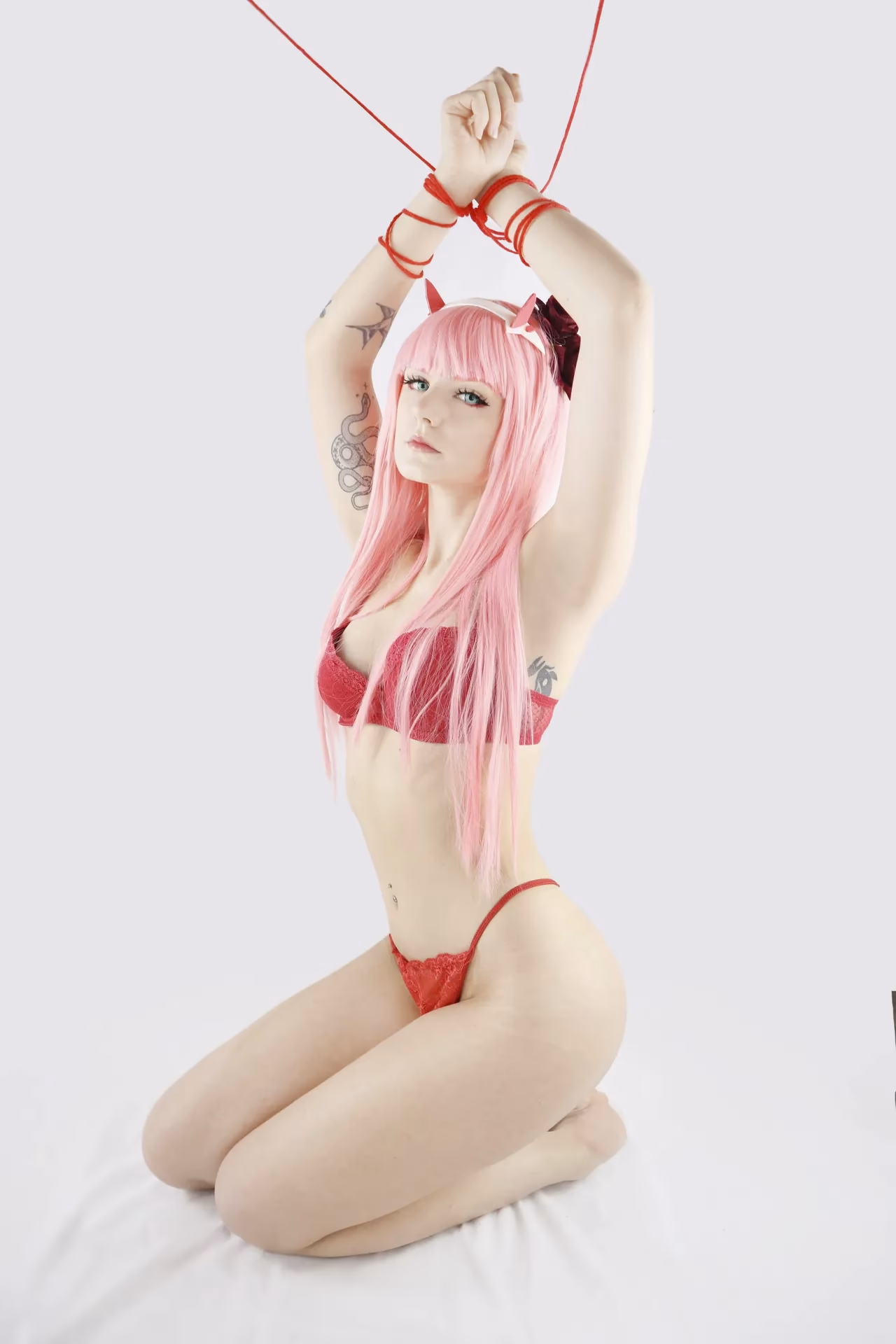 Alis Yume as Zero Two — cosplay photo 11 of 20
