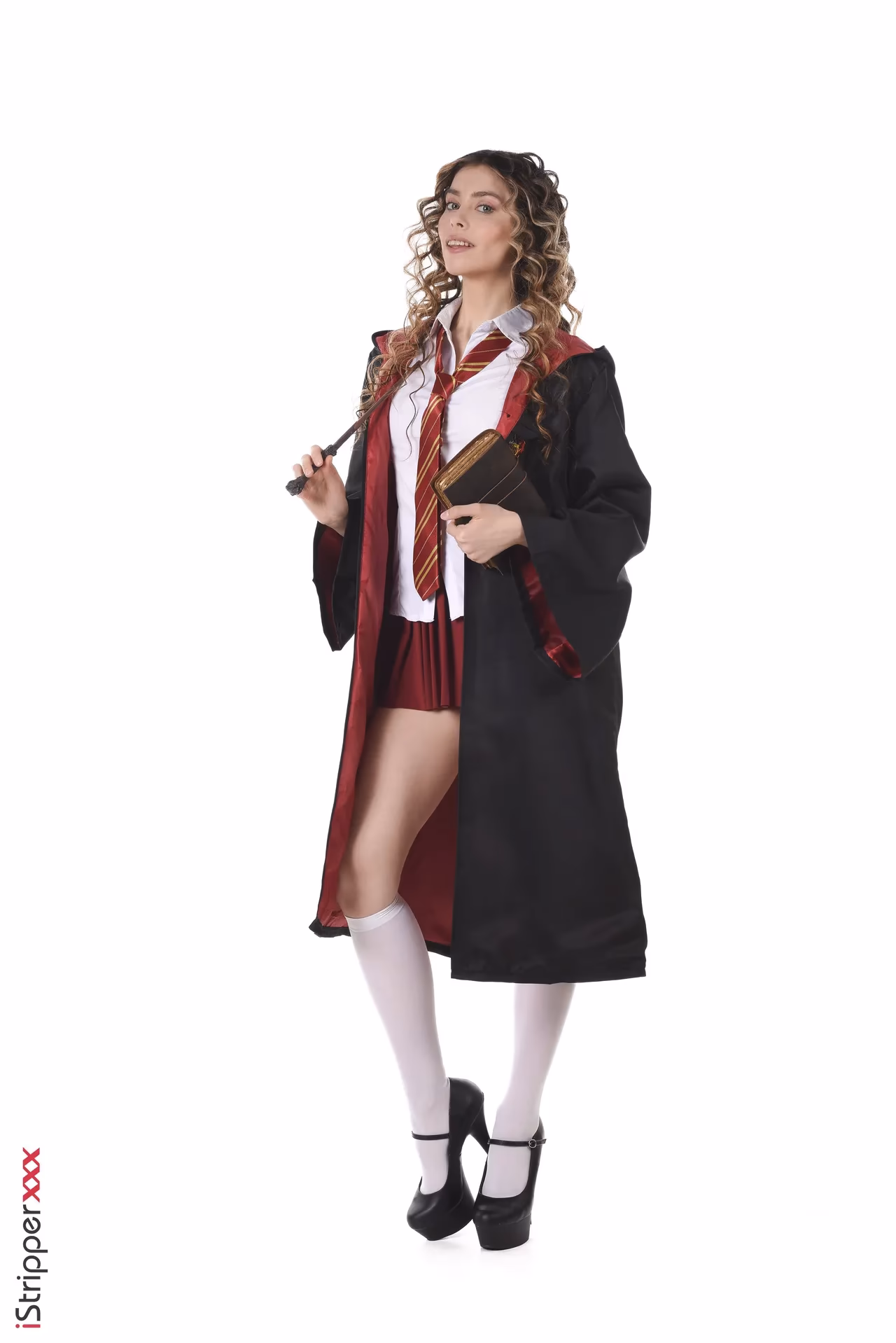 Alissa Foxy as Hermione — cosplay photo 2 of 51