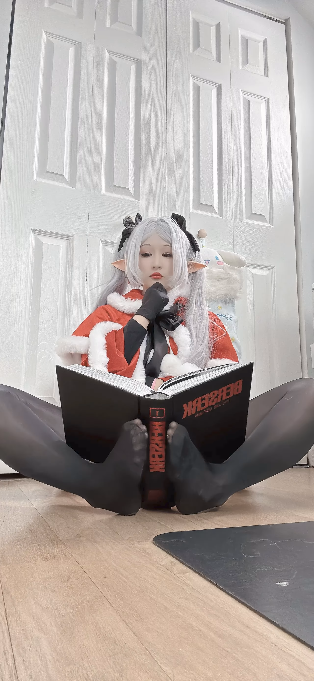 Alliechuu as Frieren — cosplay photo 23 of 25