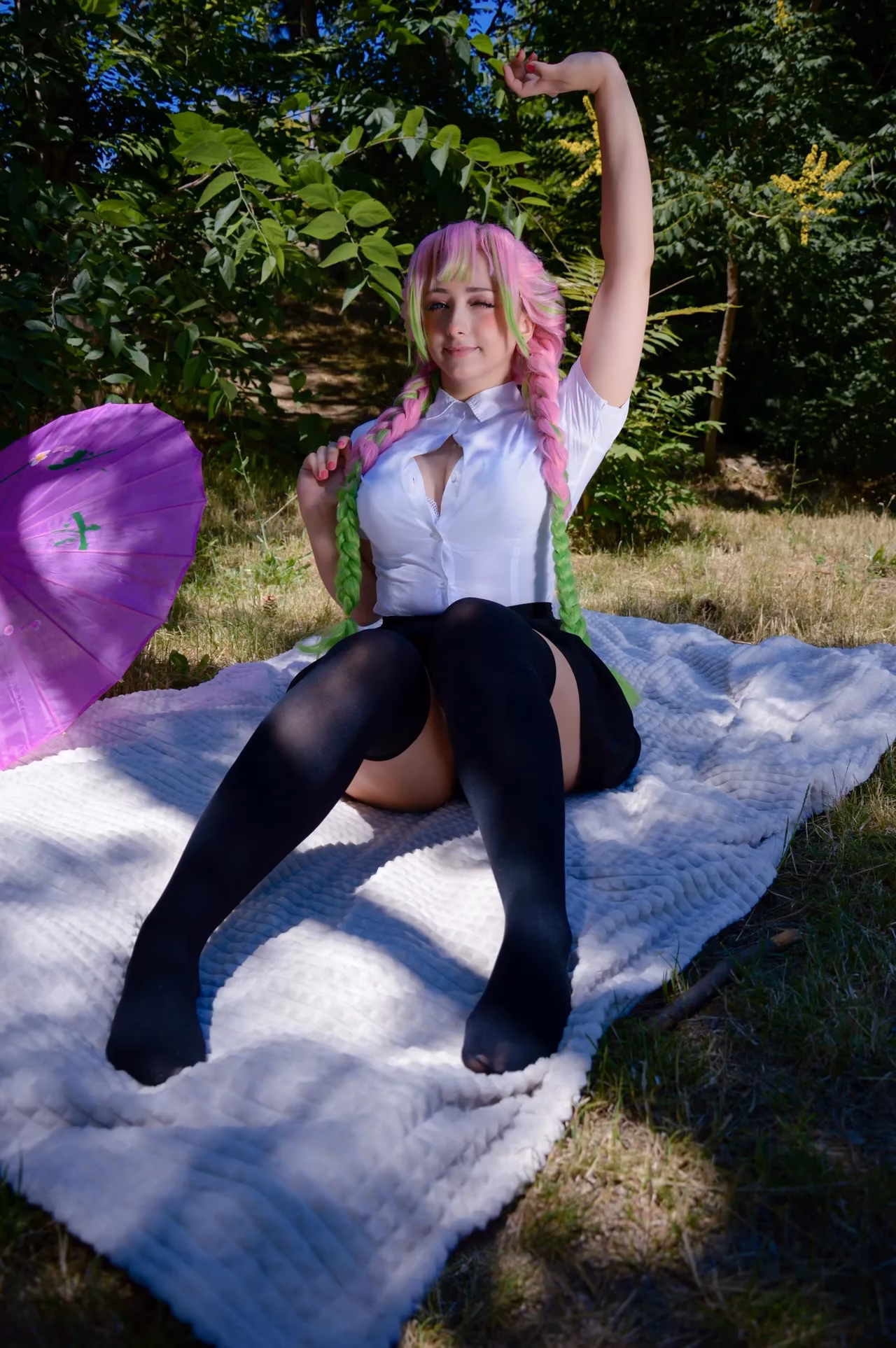 Aluctoria as Mitsuri Kanroji — cosplay photo 16 of 49