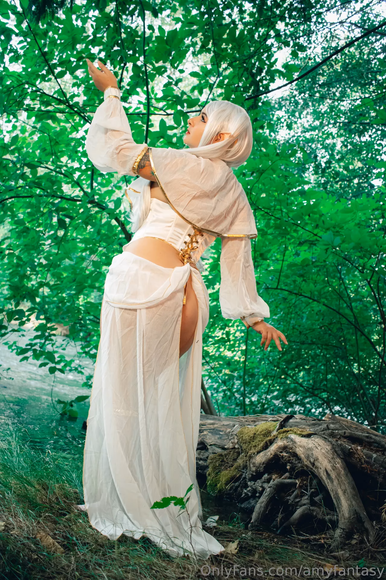 Amy Fantasy as Frieren — cosplay photo 12 of 24