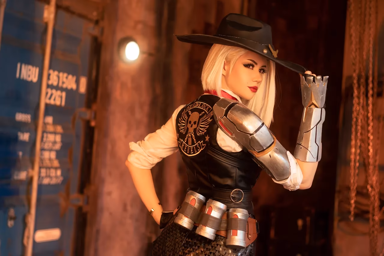 Anastasia Komori as Ashe — cosplay photo 8 of 73