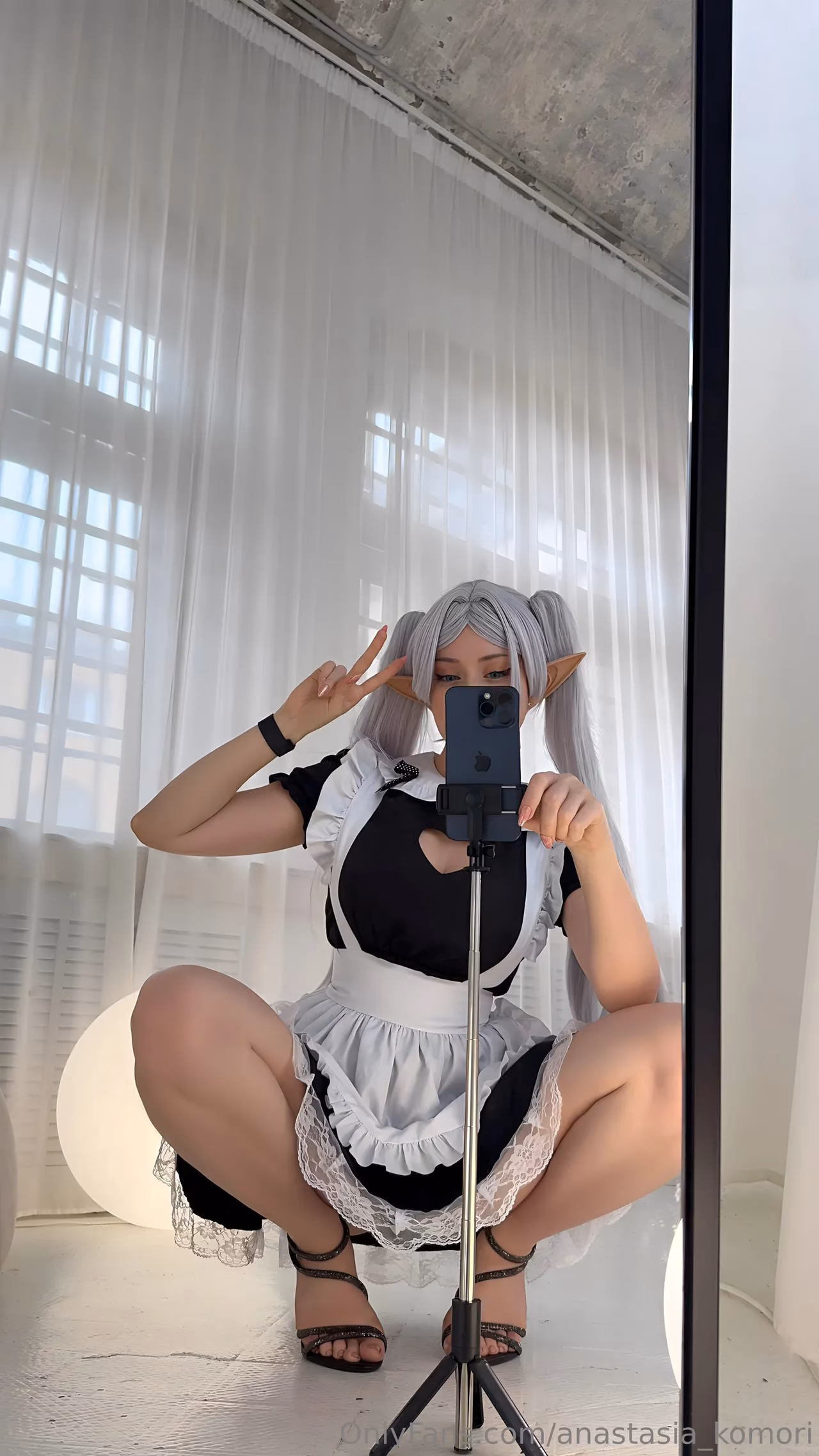 Anastasia Komori as Frieren — cosplay photo 14 of 74
