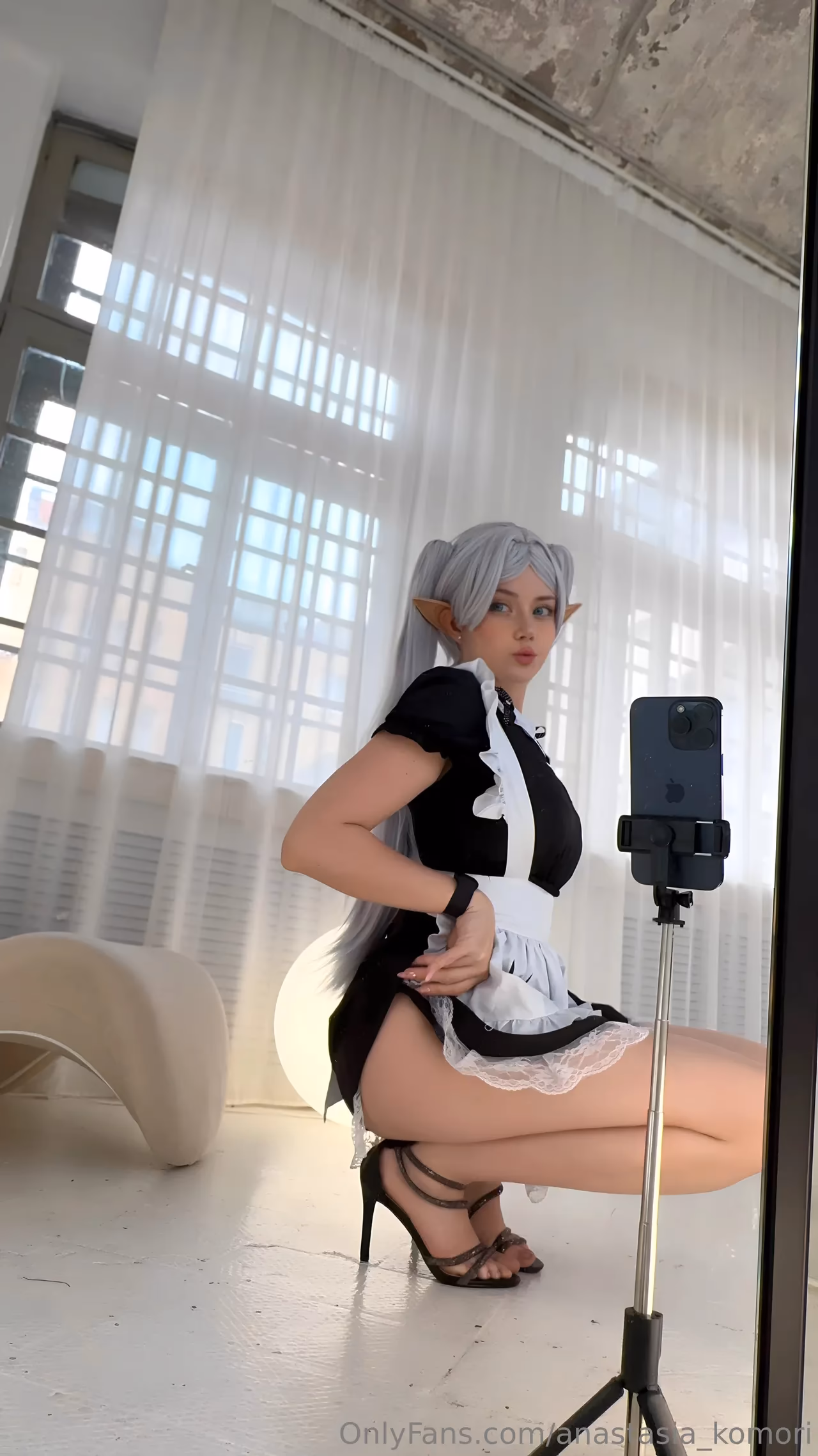 Anastasia Komori as Frieren — cosplay photo 18 of 74