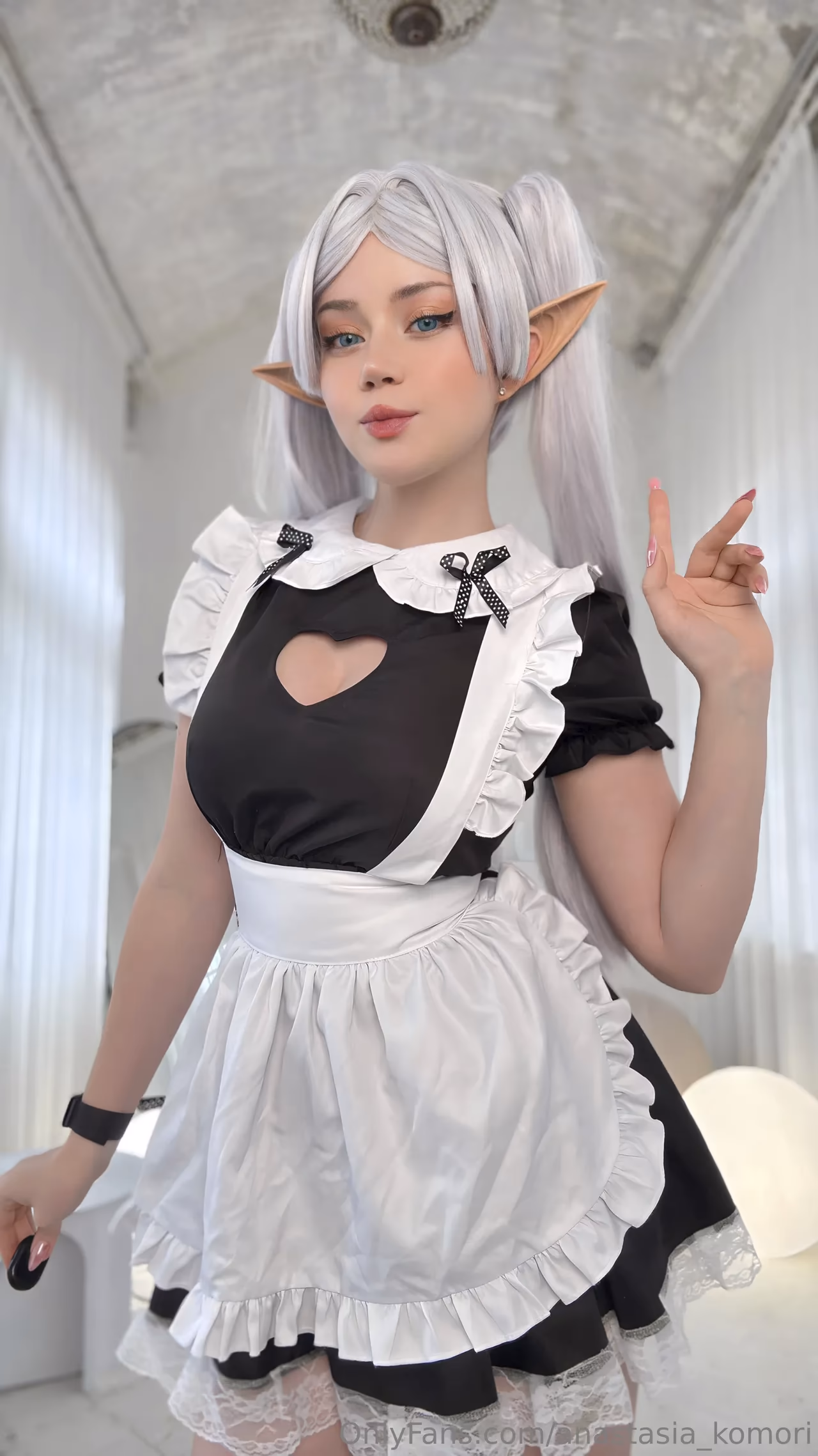 Anastasia Komori as Frieren — cosplay photo 8 of 74