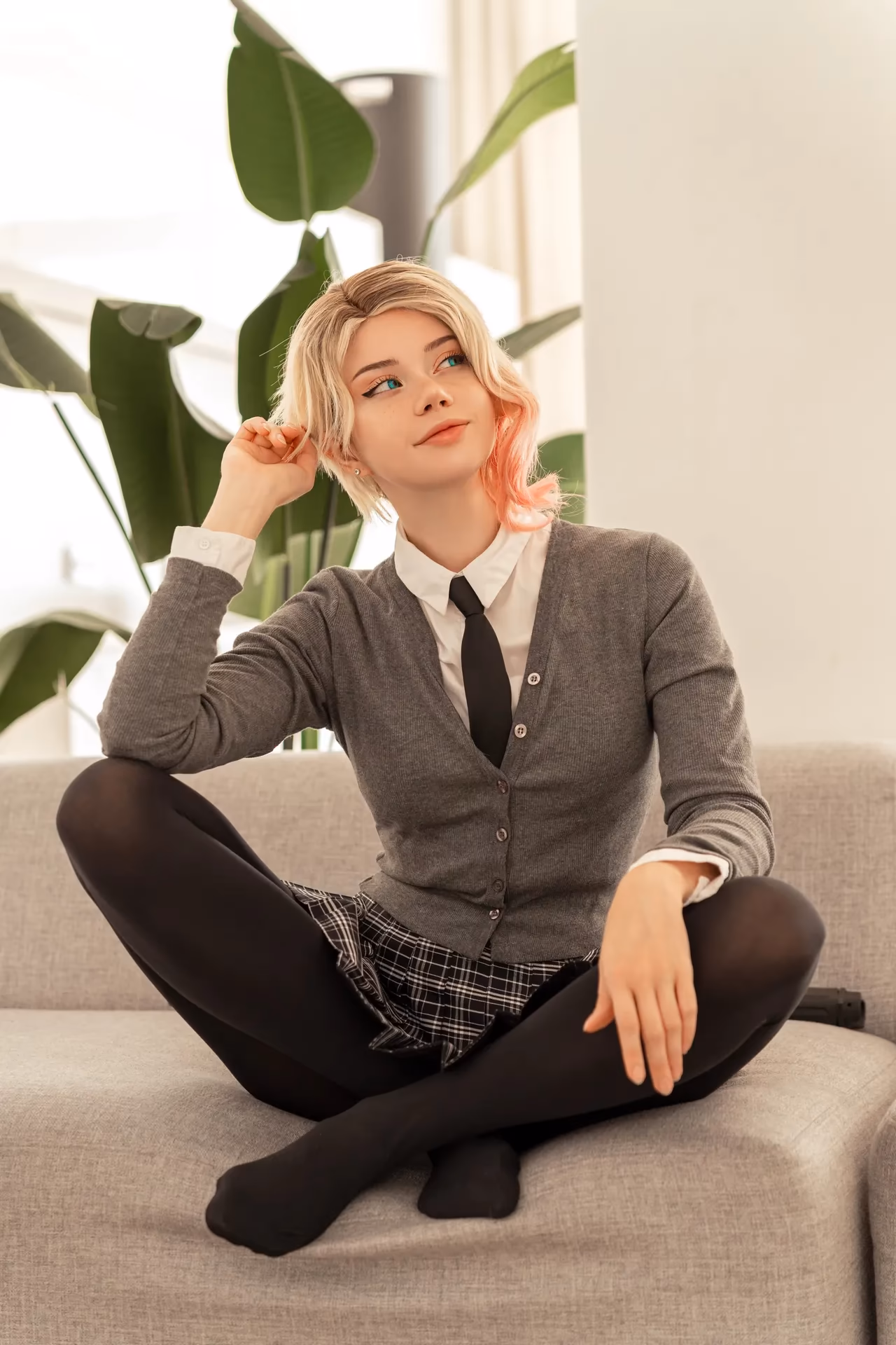 Anastasia Komori as Gwen Stacy — cosplay photo 18 of 54