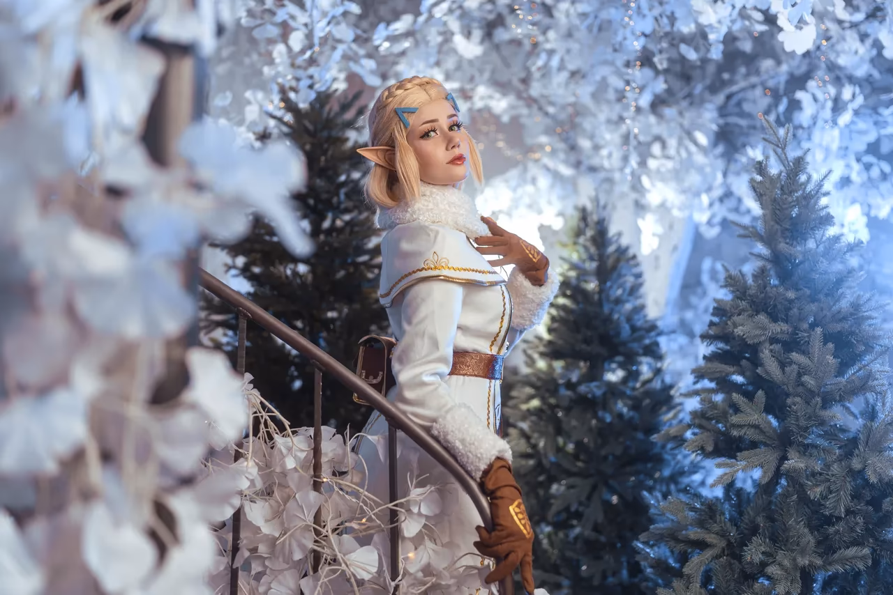 Anastasia Komori as Princess Zelda — cosplay photo 17 of 97