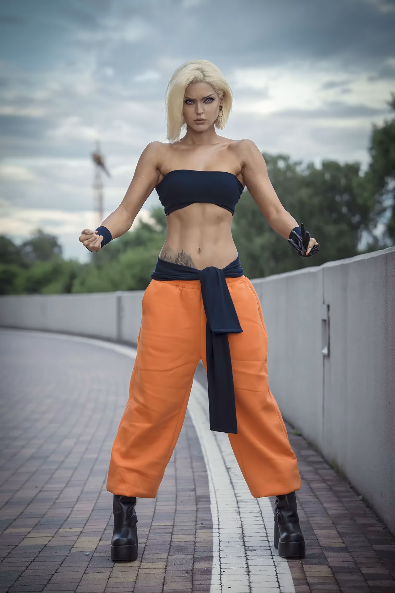Andrasta as Android 18 — cosplay photo 14 of 16