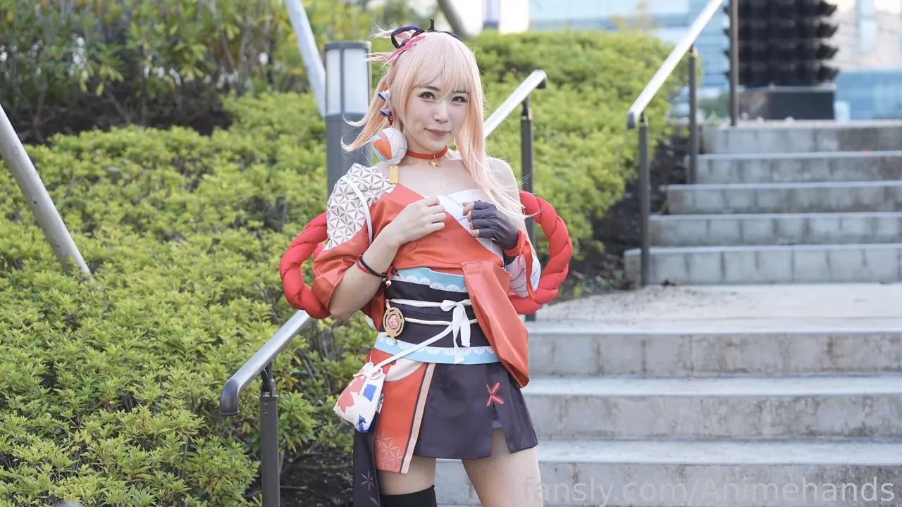 Animehands as Yoimiya — cosplay photo 4 of 10