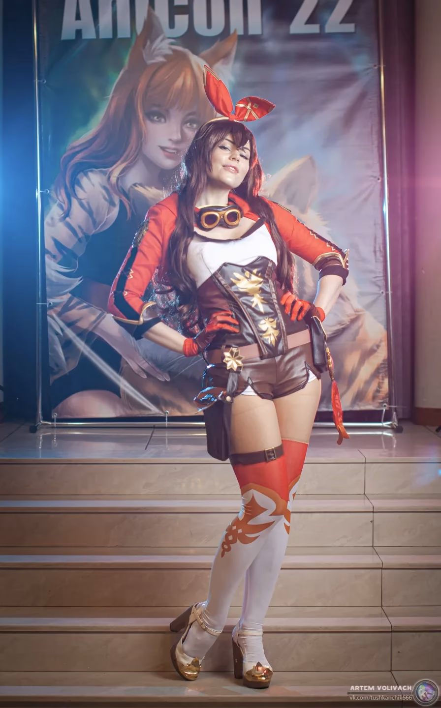 Anya Ichios as Amber — cosplay photo 22 of 37
