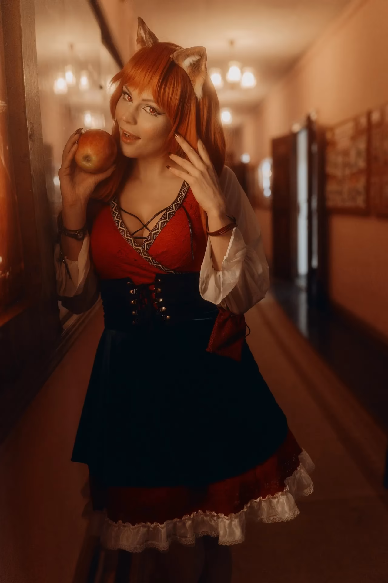 Anya Ichios as Holo — cosplay photo 12 of 42
