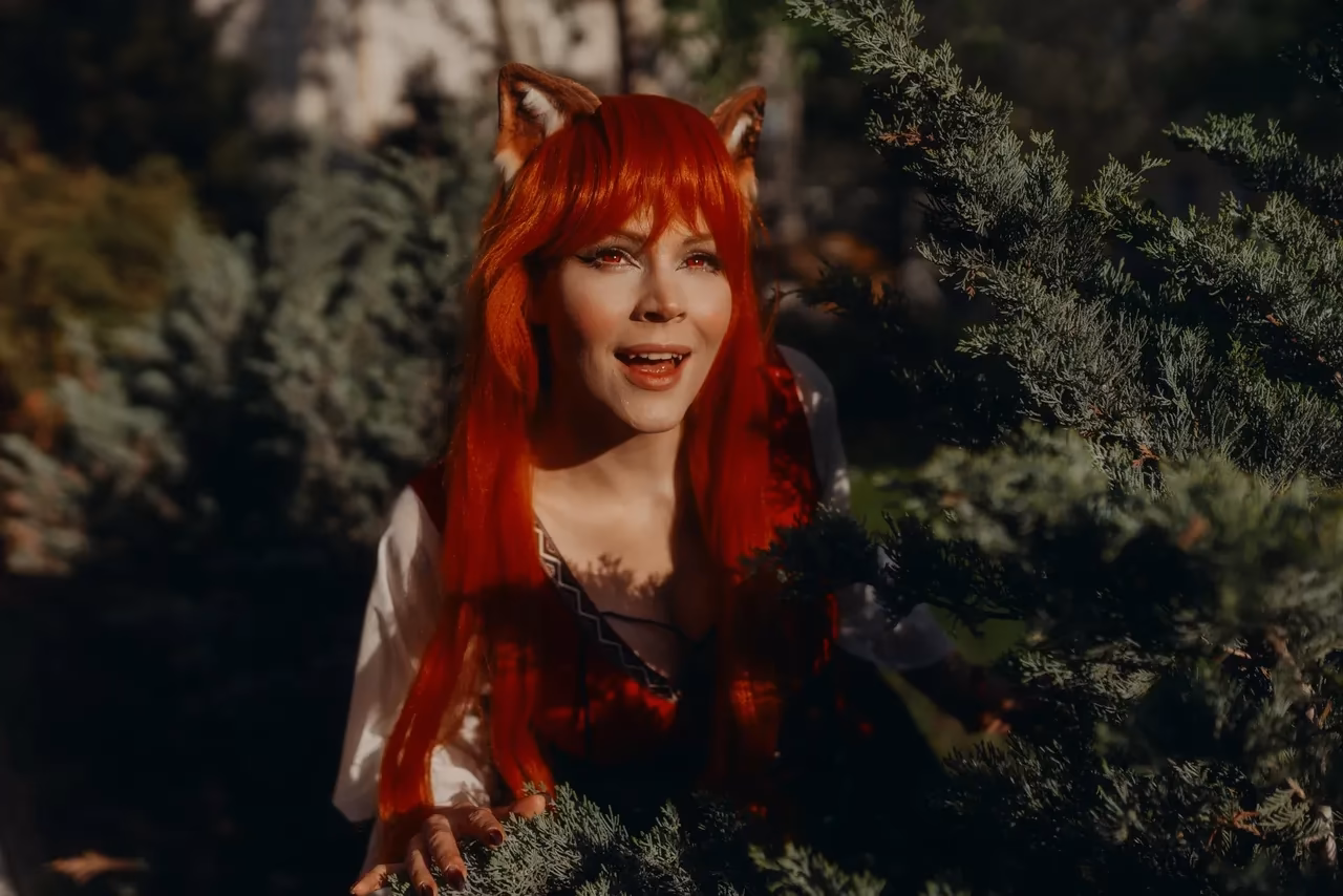 Anya Ichios as Holo — cosplay photo 24 of 42