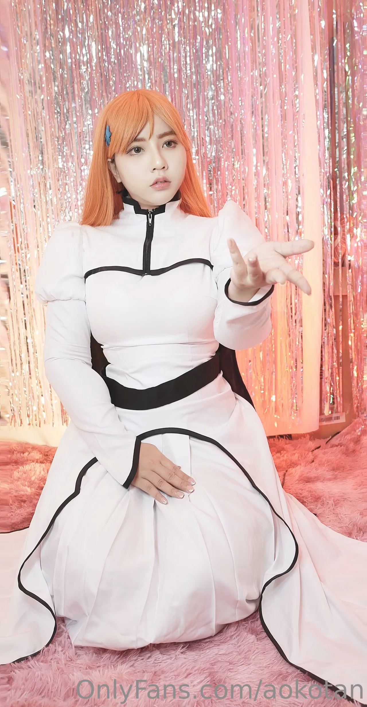 Aokotan as Orihime Inoue — cosplay photo 12 of 73