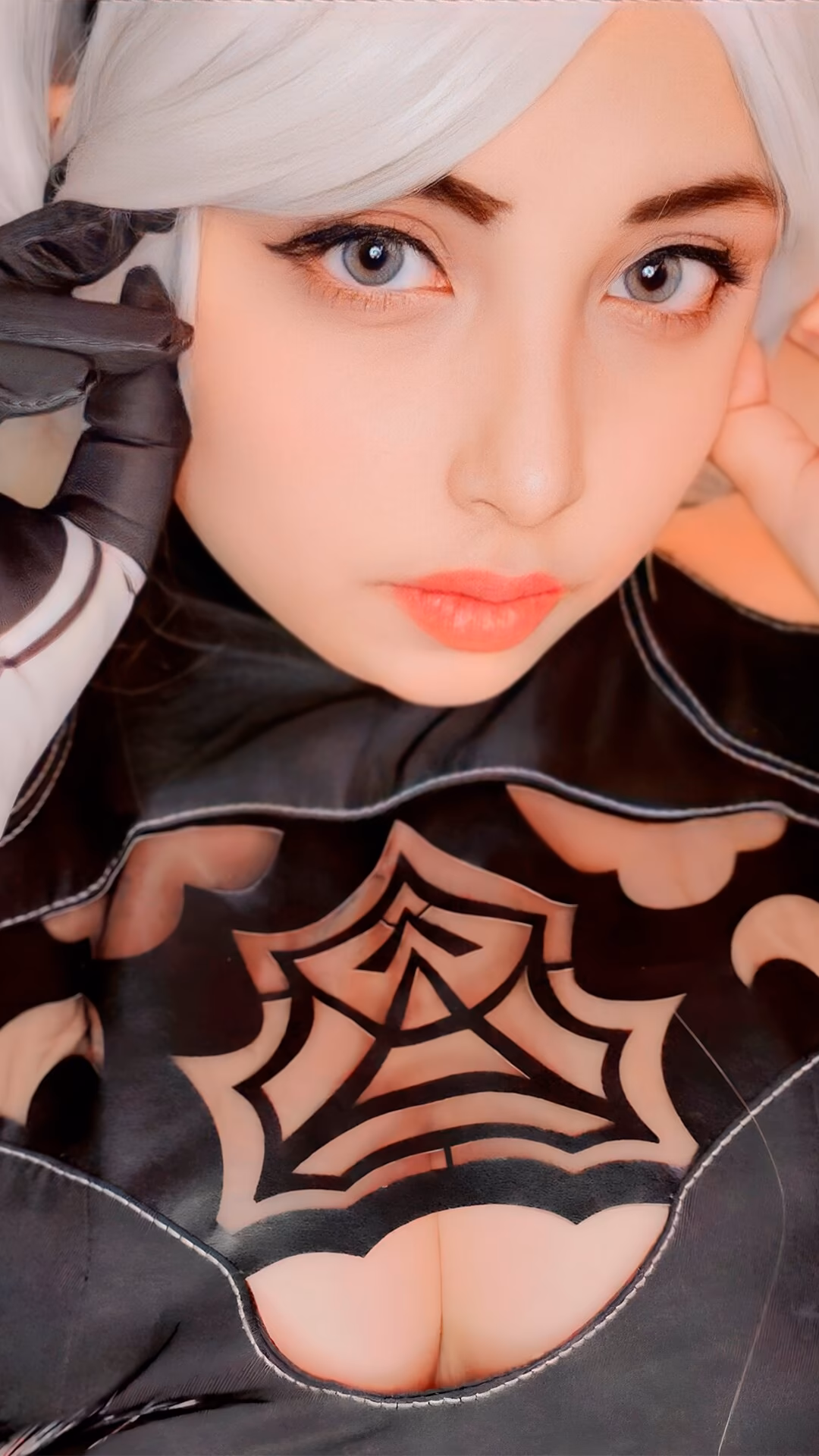 Arelly Trujillo as 2B — cosplay photo 10 of 11