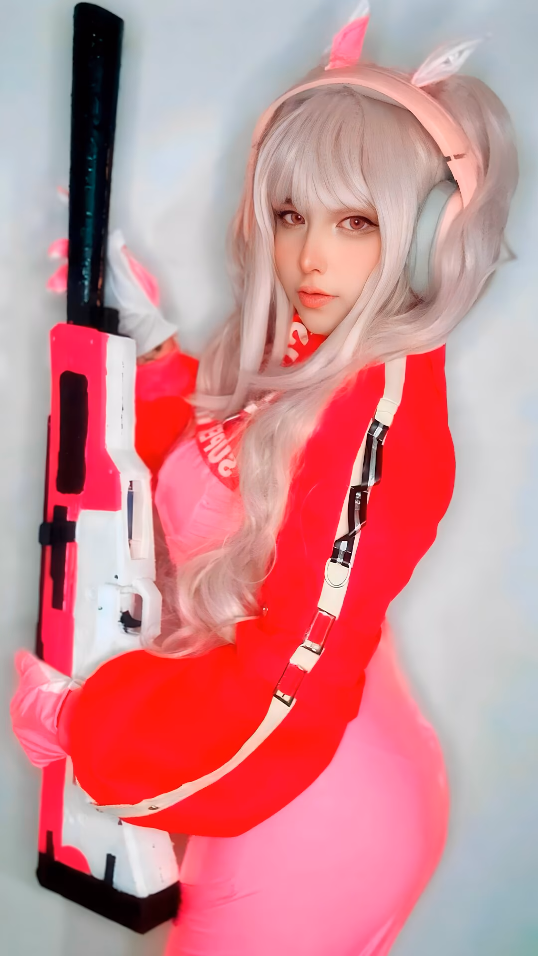 Arelly Trujillo as Alice — cosplay photo 14 of 21