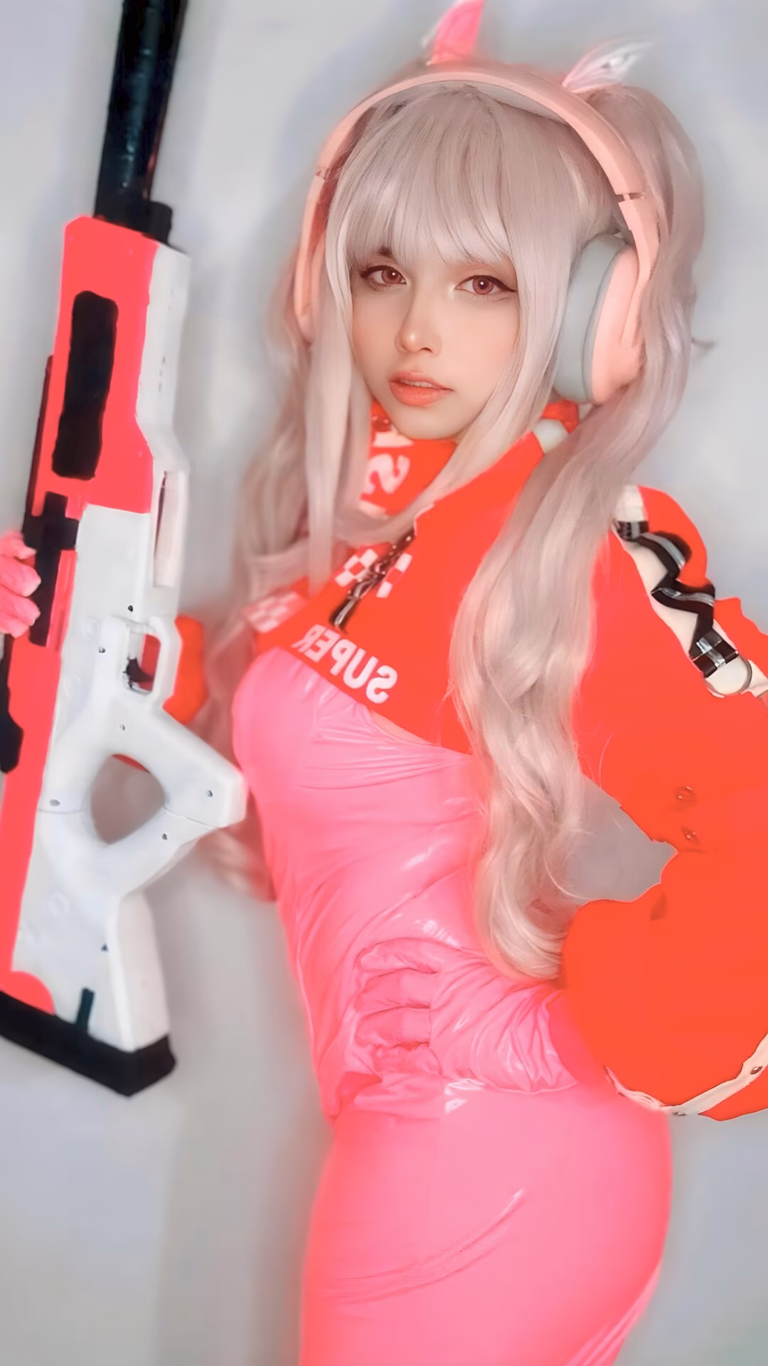 Arelly Trujillo as Alice — cosplay photo 19 of 21