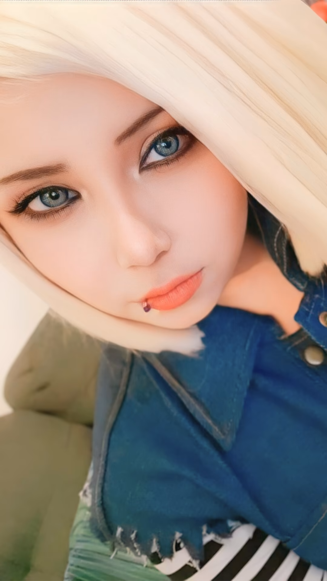 Arelly Trujillo as Android 18 — cosplay photo 11 of 12
