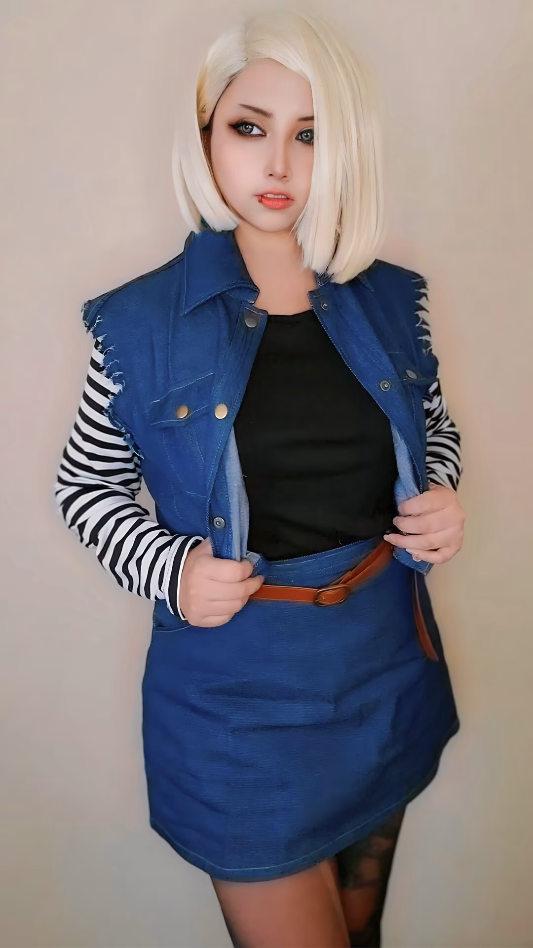 Arelly Trujillo as Android 18 — cosplay photo 5 of 12
