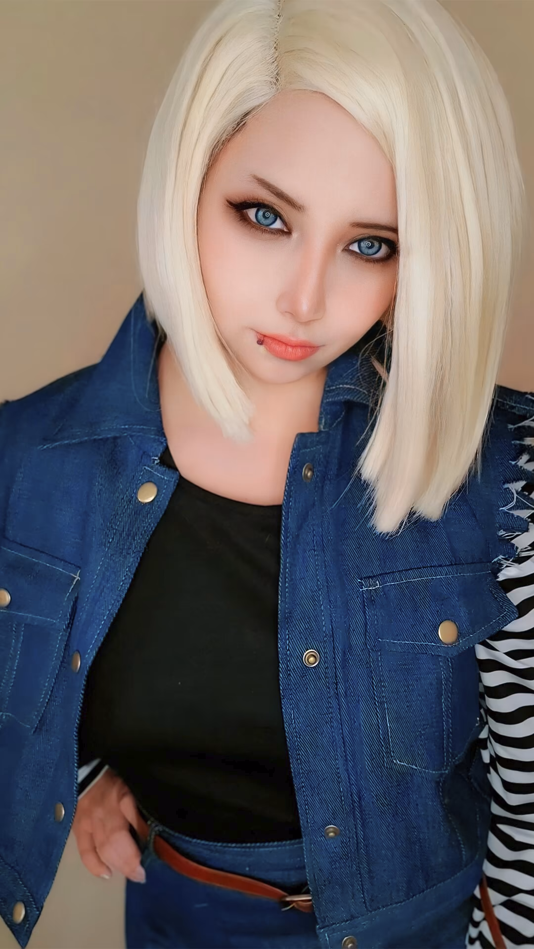 Arelly Trujillo as Android 18 — cosplay photo 7 of 12