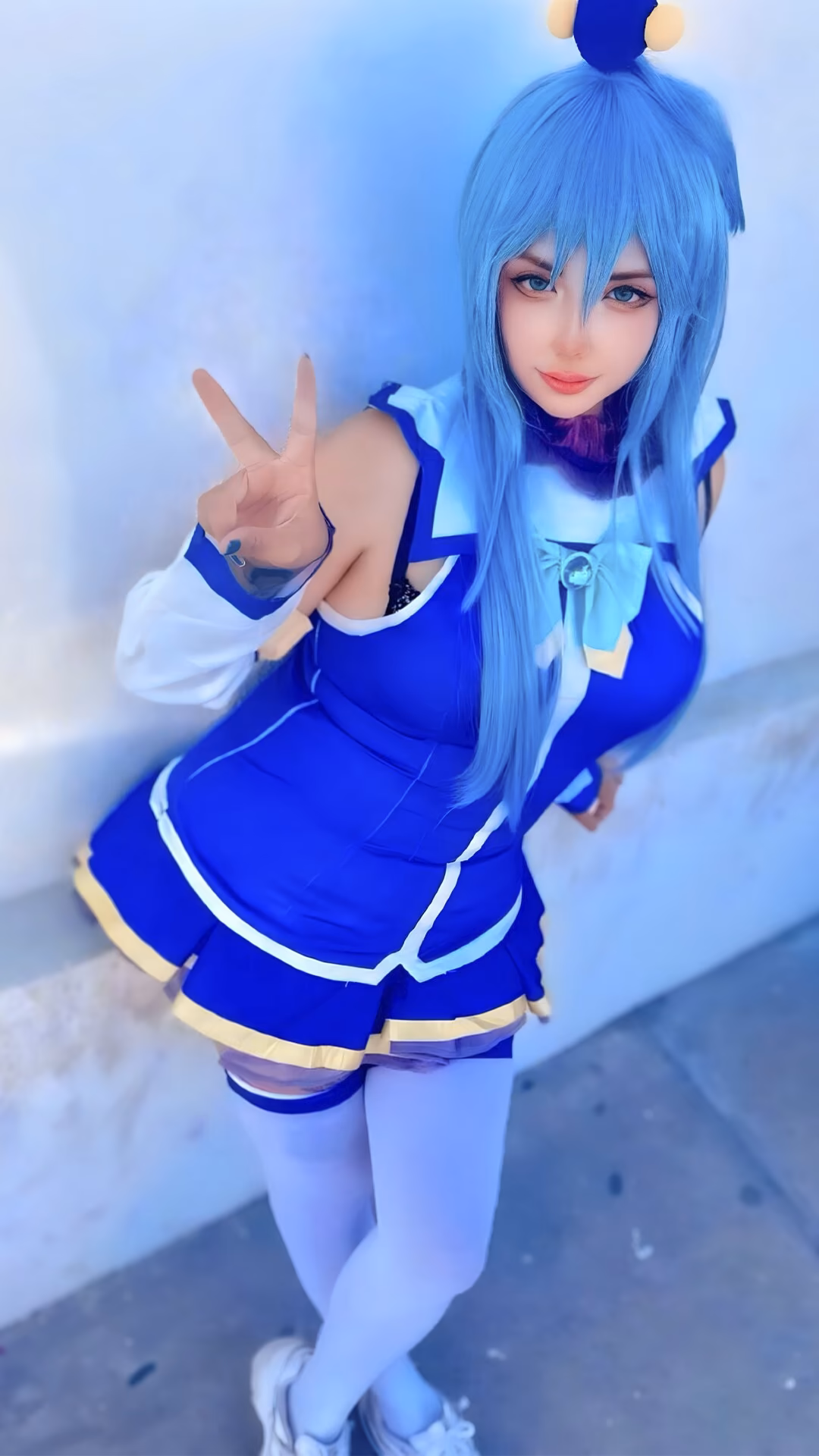 Arelly Trujillo as Aqua — cosplay photo 4 of 16