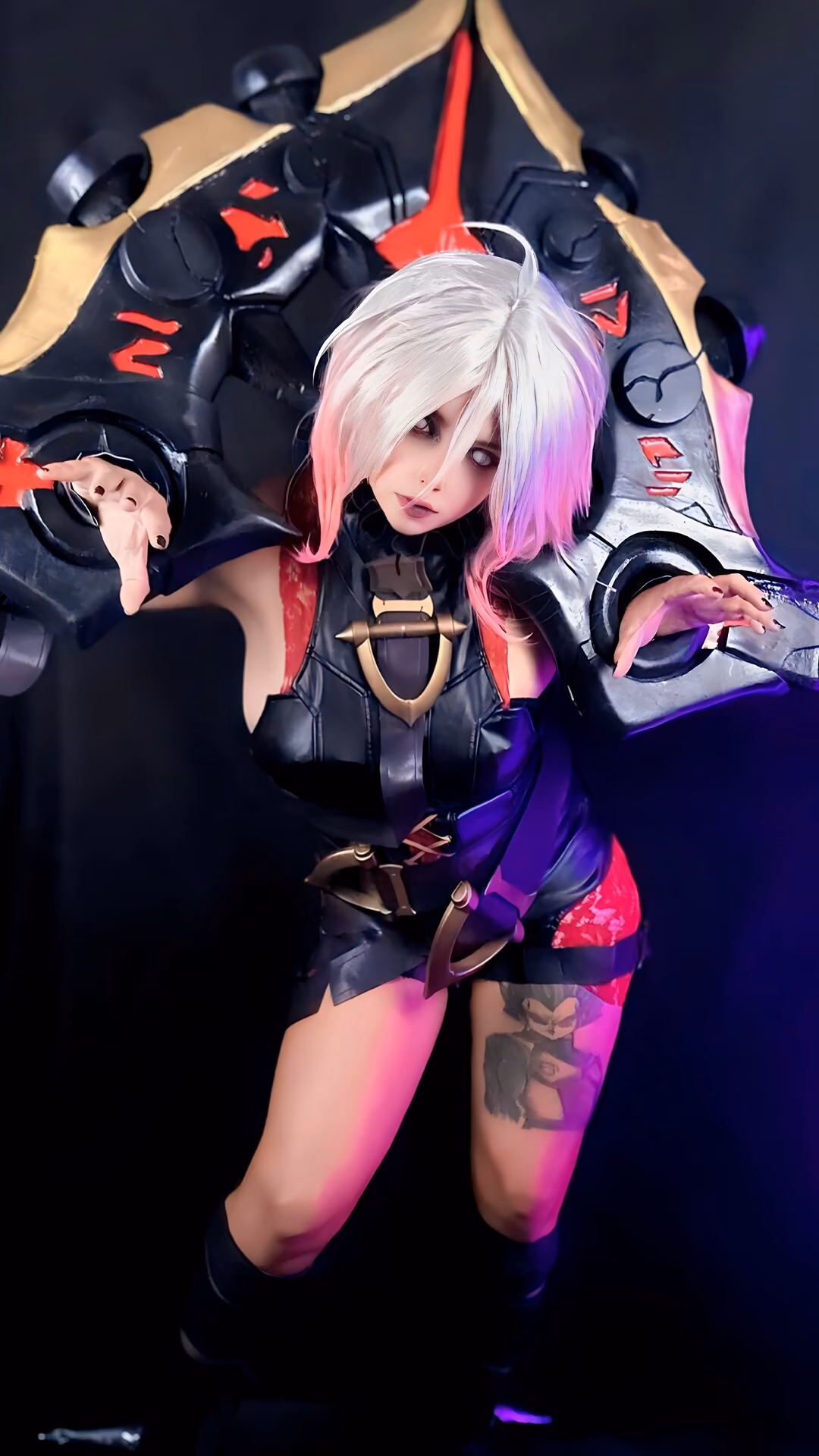 Arelly Trujillo as Briar — cosplay photo 10 of 14