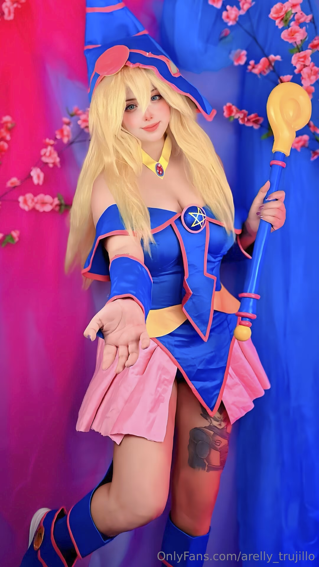 Arelly Trujillo - Dark Magician Girl - Yu-Gi-Oh! (YGO) - Cosplay Gallery - 17 Images — gallery preview