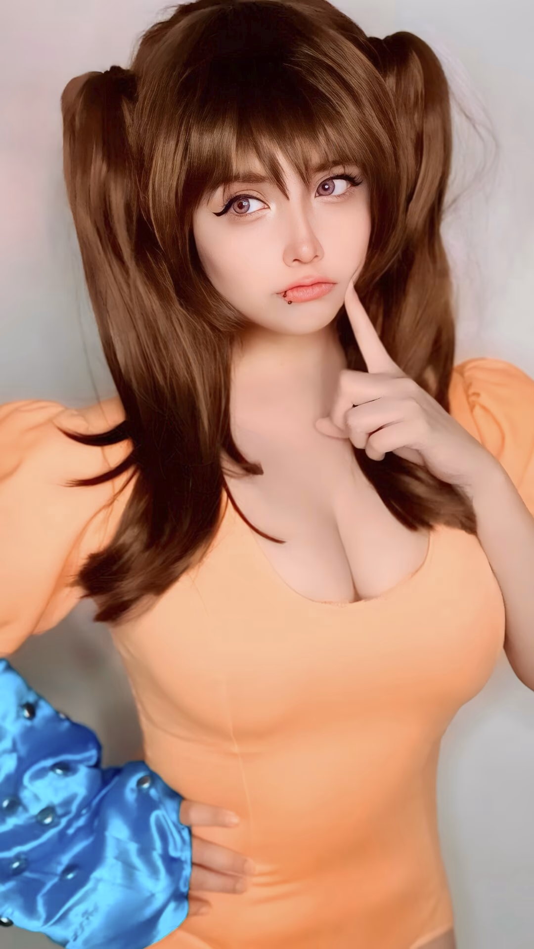Arelly Trujillo as Diane — cosplay photo 5 of 12